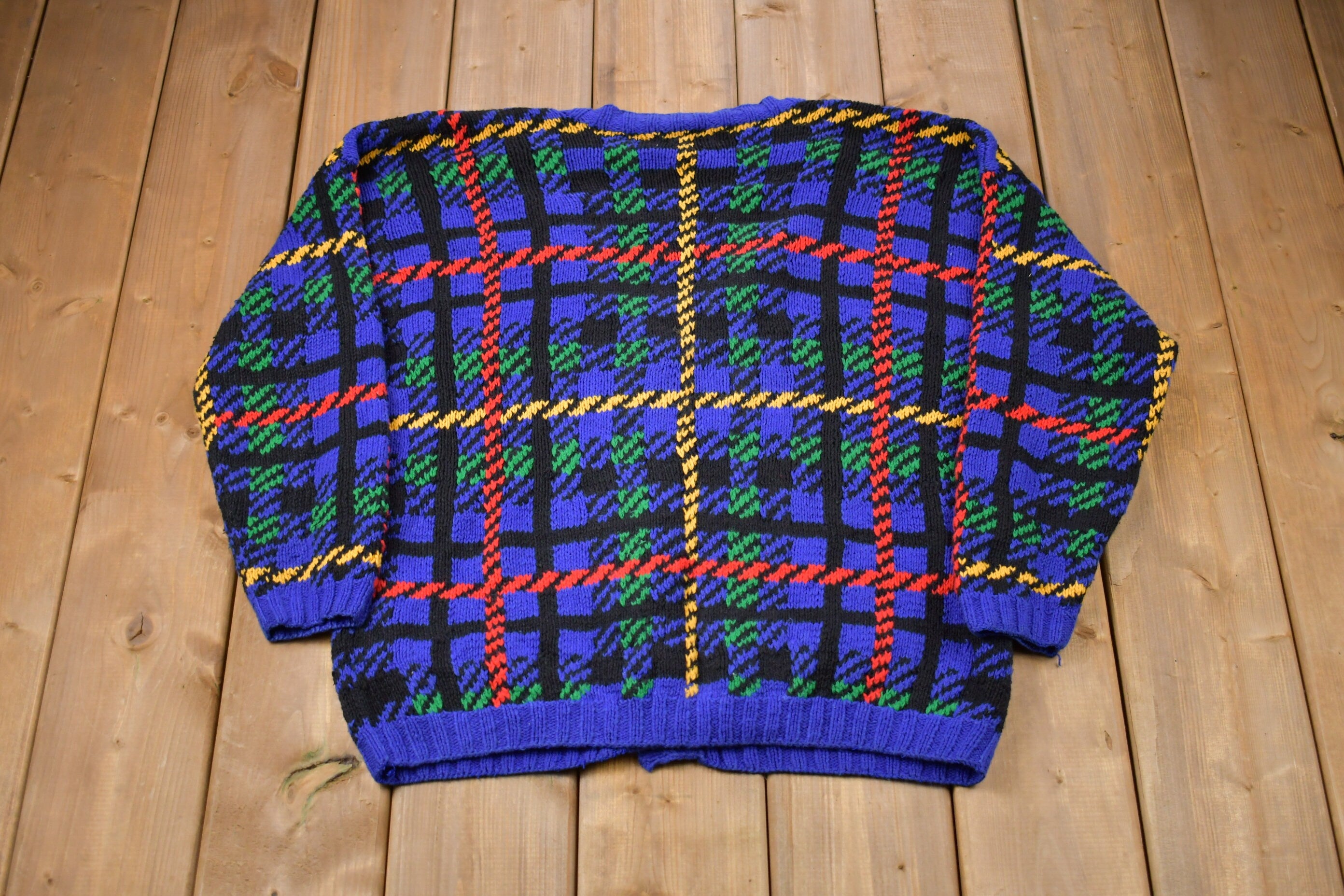 Vintage 1990s Izod Plaid Knitted Sweater  Vintage 90s Cardigan  Pattern Sweater  Outdoor  Hand Knit  Vintage Izod