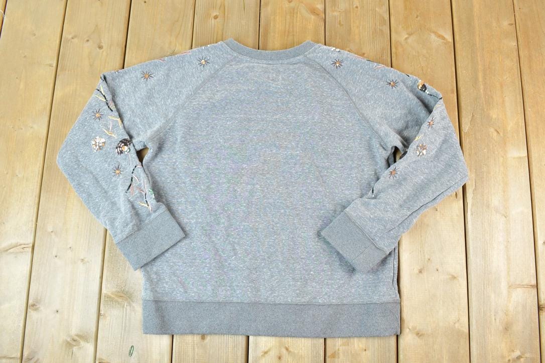Women Vintage Vigoss Y2K Embroidered Floral Crewneck Sweater / Vigoss Grunge Skull Print / Contrast Stitch / Internet Famous Clothing