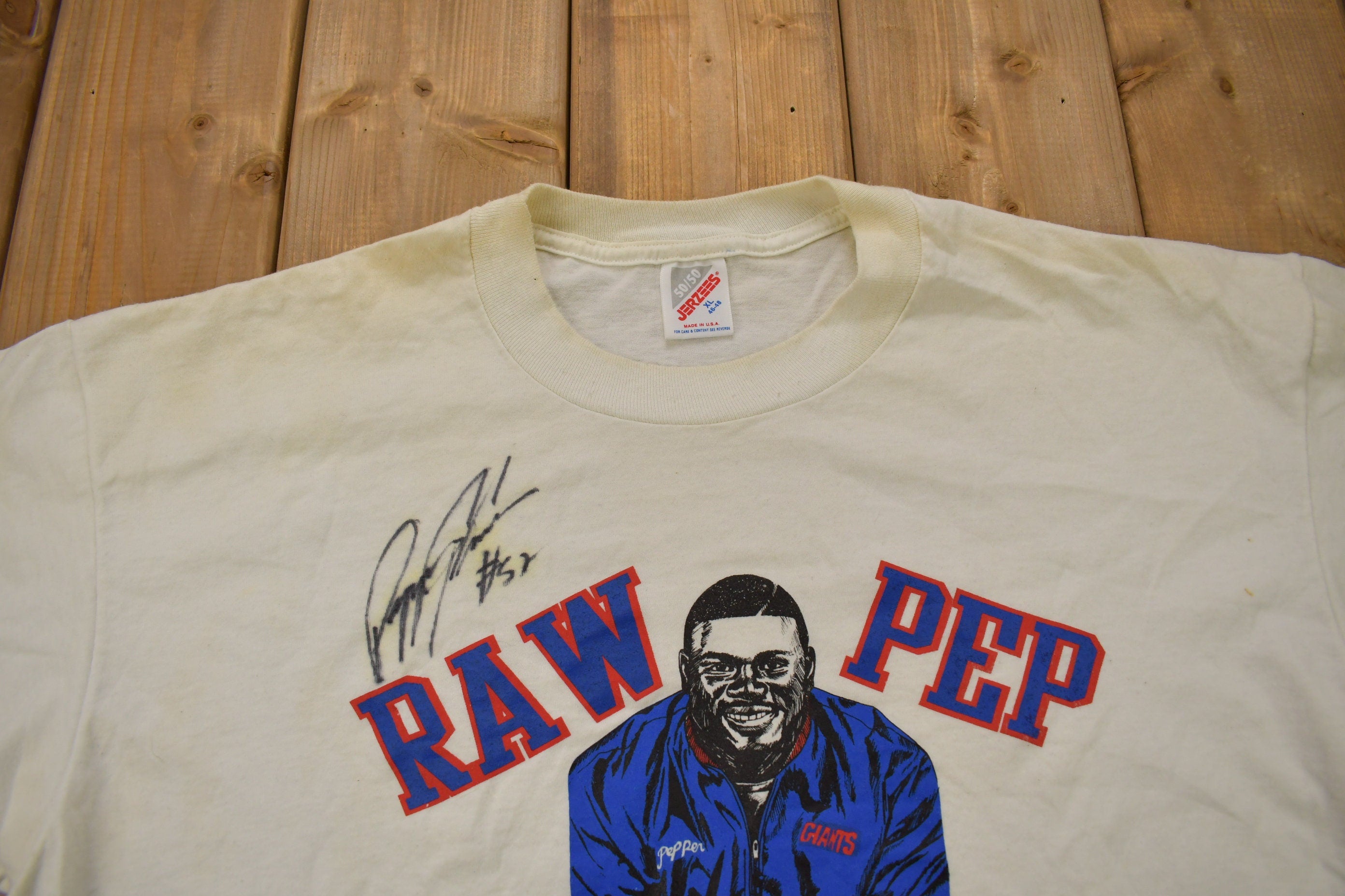 Vintage 1990s Raw Pep #52 New York Giants NFL Graphic T-Shirt