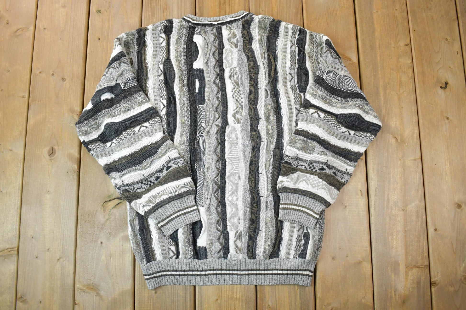 Vintage 1990s Lineage Knit Crewneck Sweater / 90s Crewneck / Made In USA / Preppy