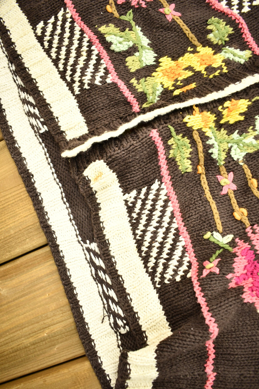 Vintage 1990s DL McKelvey Hand Knitted Cardigan Sweater