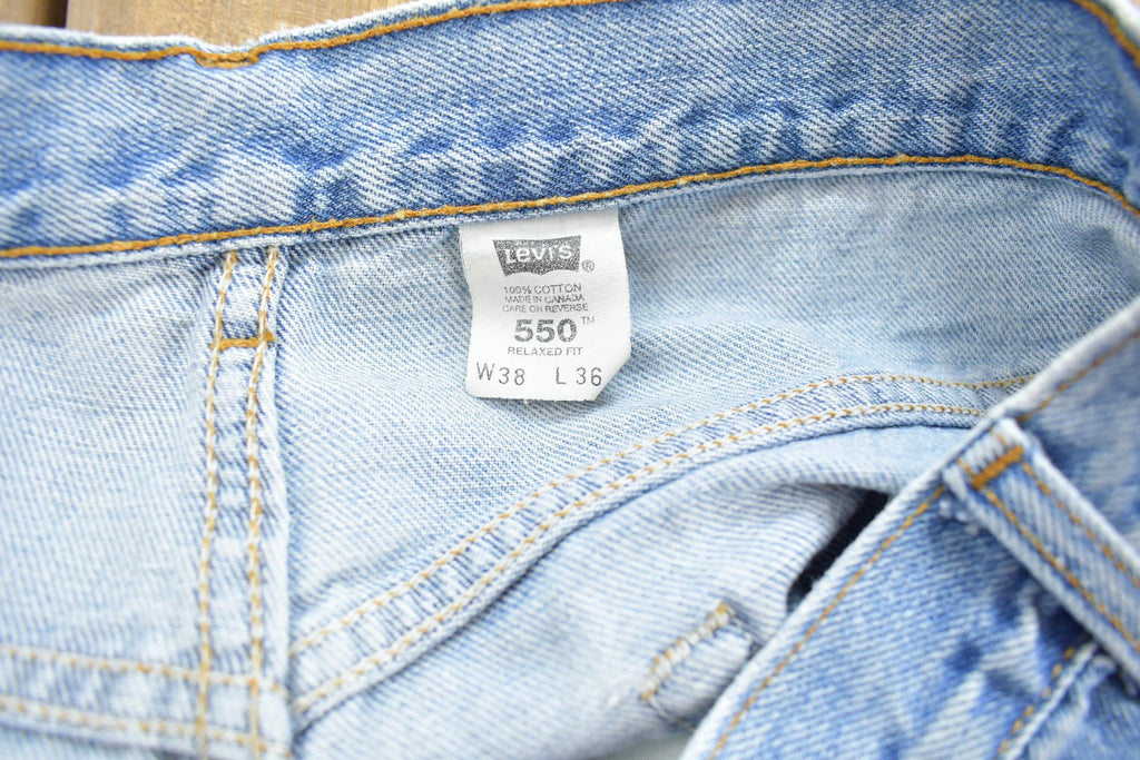 Vintage 1990s Levi's 550 Jeans Size 38x36