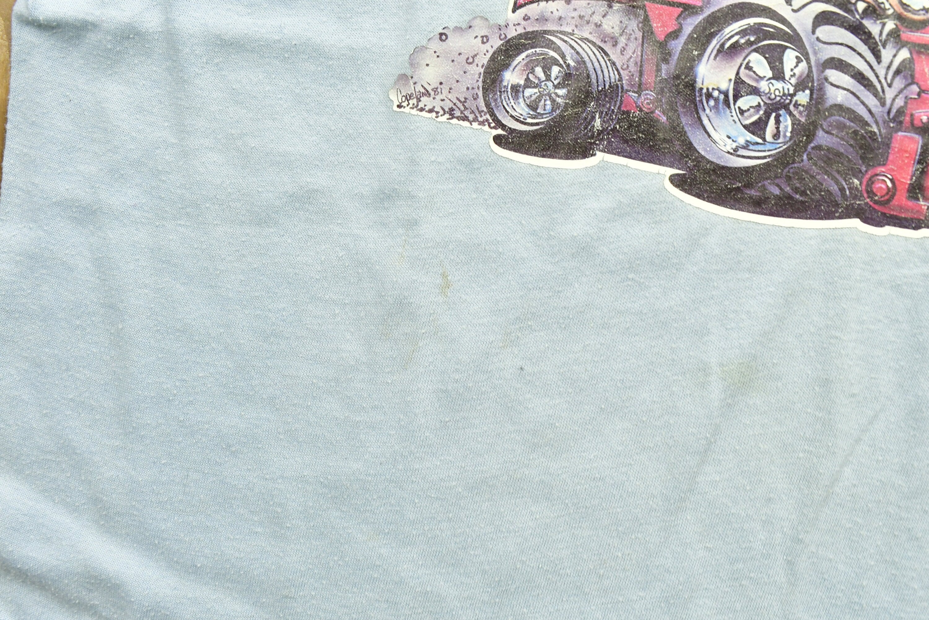 Vintage 80's "Keep On Farmin" Single Stitch T-Shirt