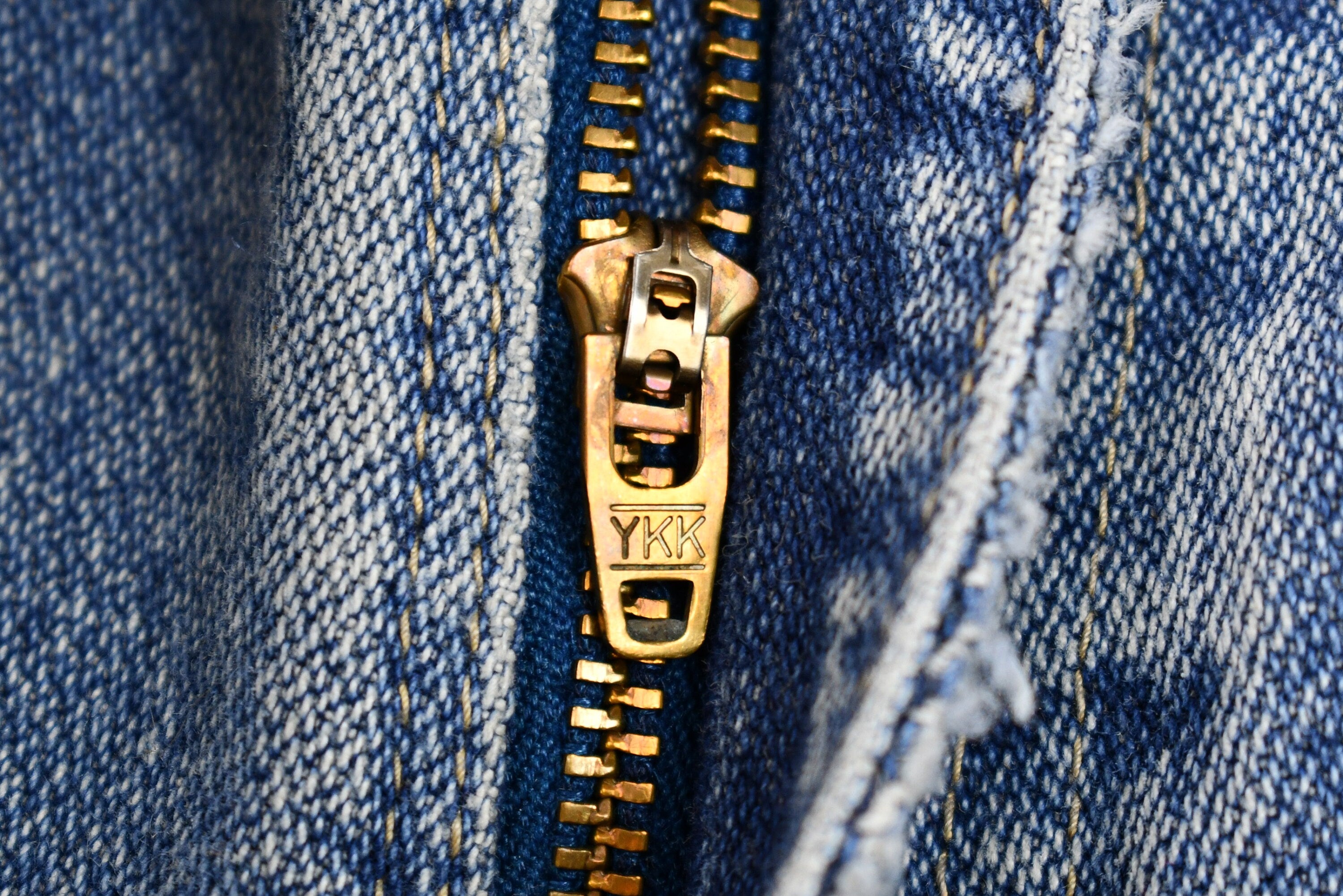 Vintage 1990s Carhartt Light-Mid Wash Flame Resistant Jeans