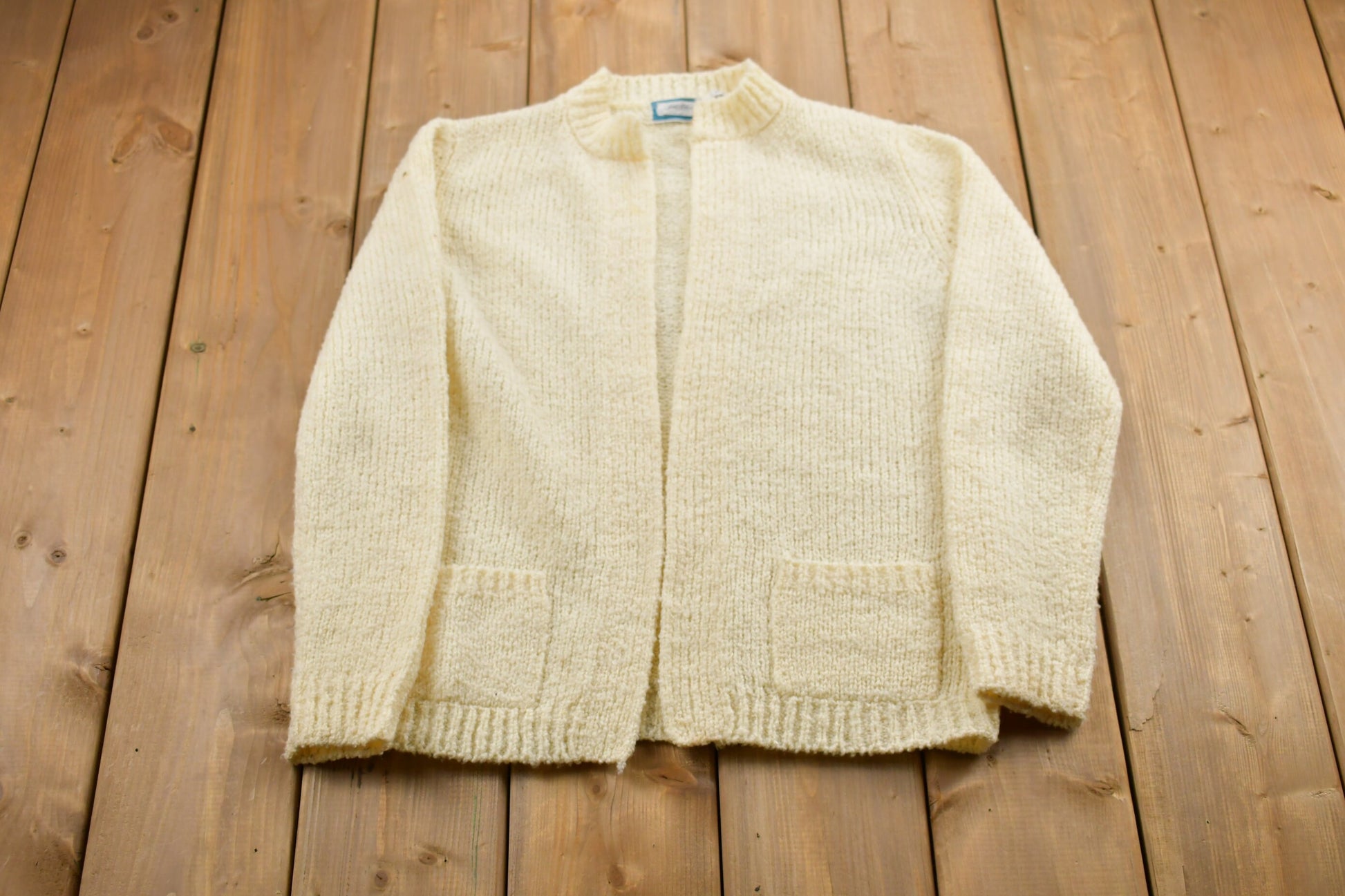 Vintage 1980s Saks Fifth Ave Knitted Sweater / Vintage 80s Crewneck / Pattern Sweater / Outdoor / Hand Knit / Pullover Sweatshirt