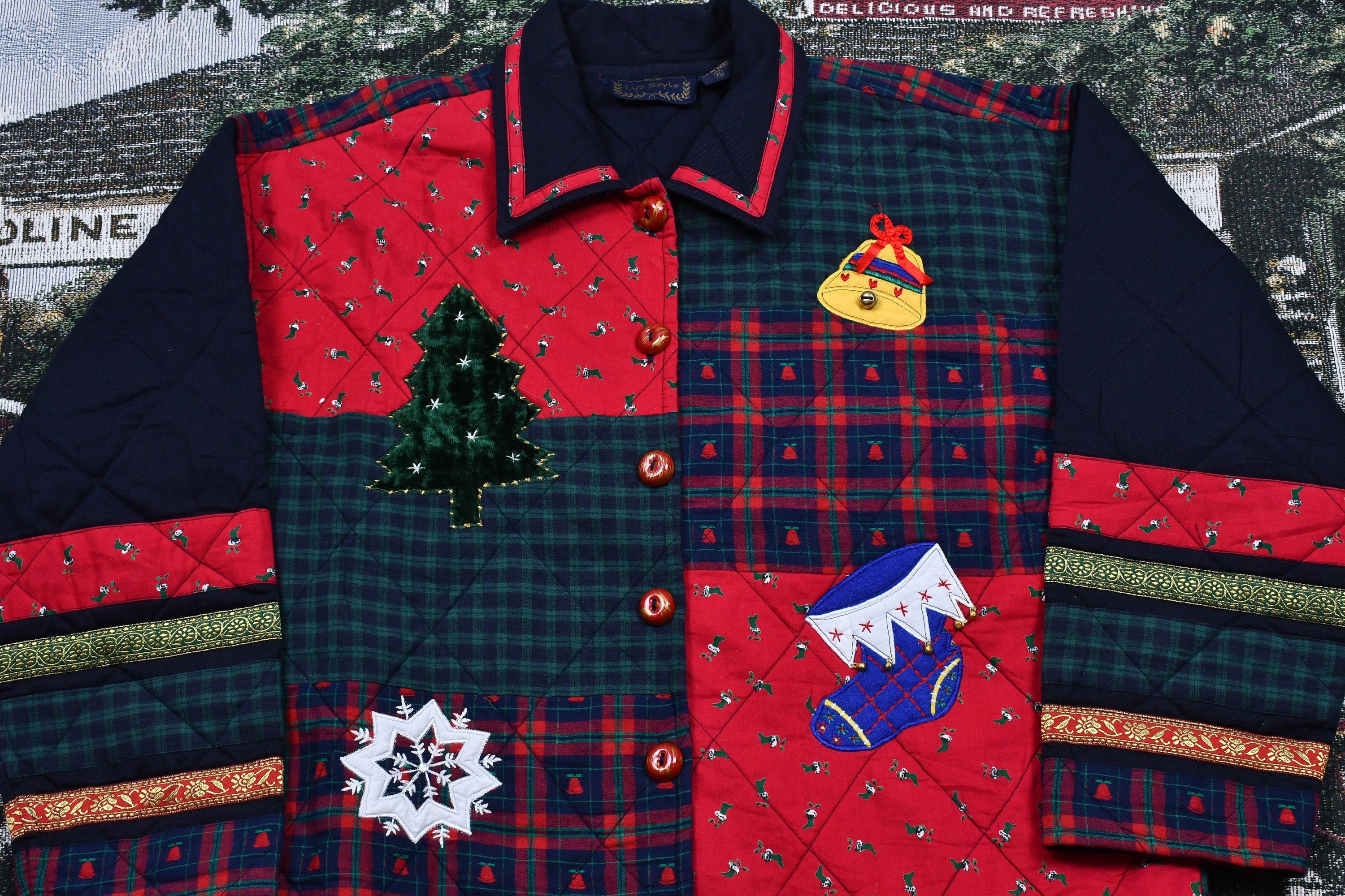 Vintage 1990s Christmas Graphic Patchwork Color Block Quilted Button Up Sweater , Embroidered Patchwork , Cut And Sew , Winter , Festive