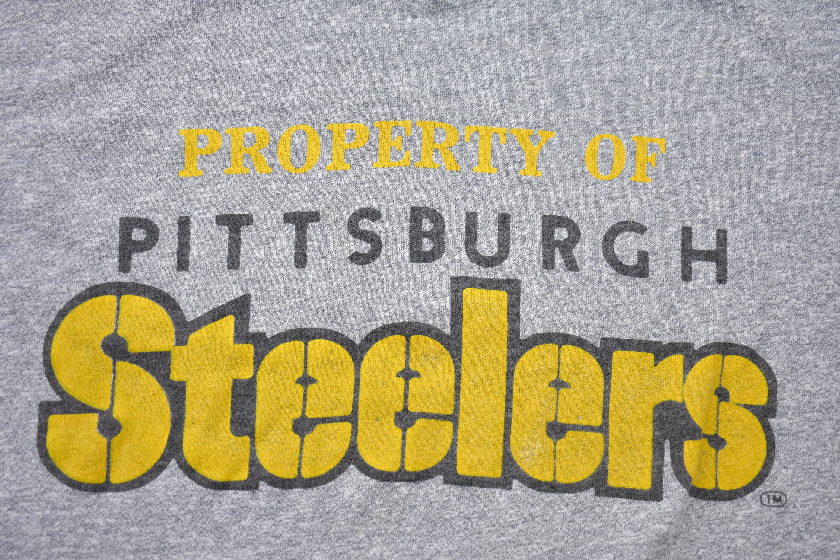 Vintage 1980s Property of Pittsburgh Steelers NFL Graphic T-Shirt