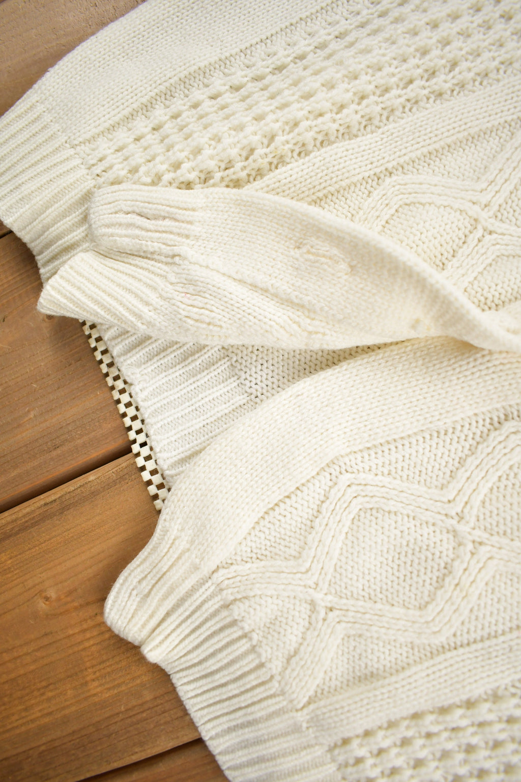 Vintage 1980s Cable Knit Acrylic Cardigan Sweater