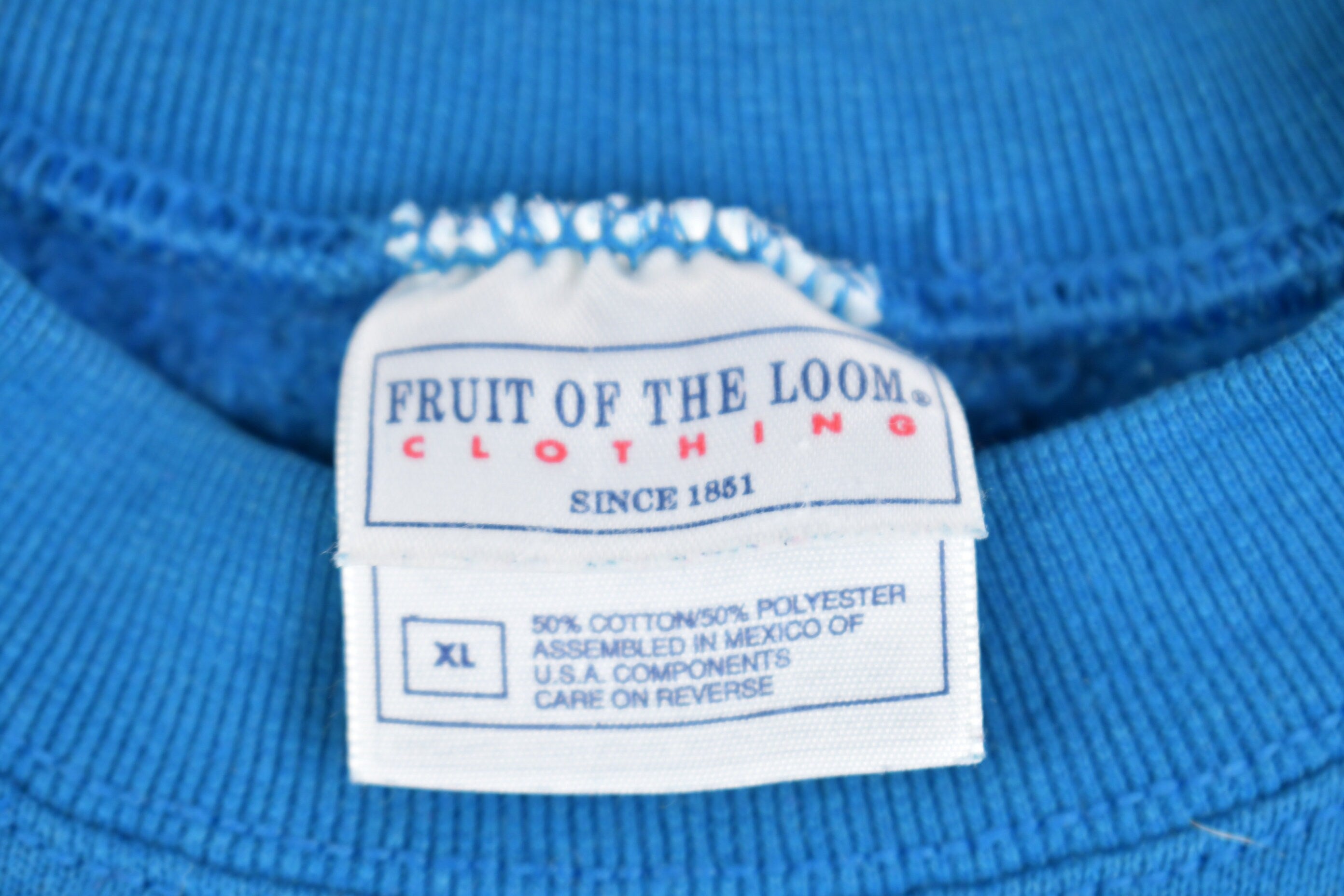 Vintage 1990s Fruit Of The Loom Blank Blue Raglan Crewneck Sweatshirt