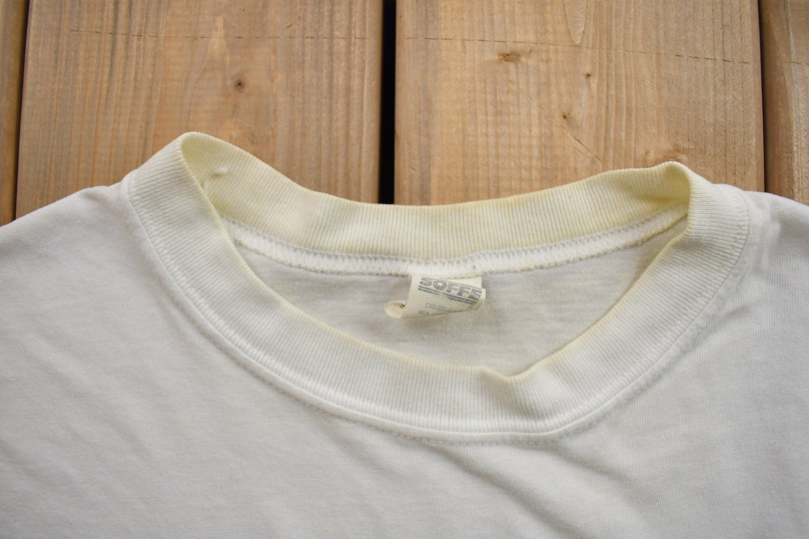 Vintage 1990s Wolf in Forest Graphic Long Sleeve Shirt