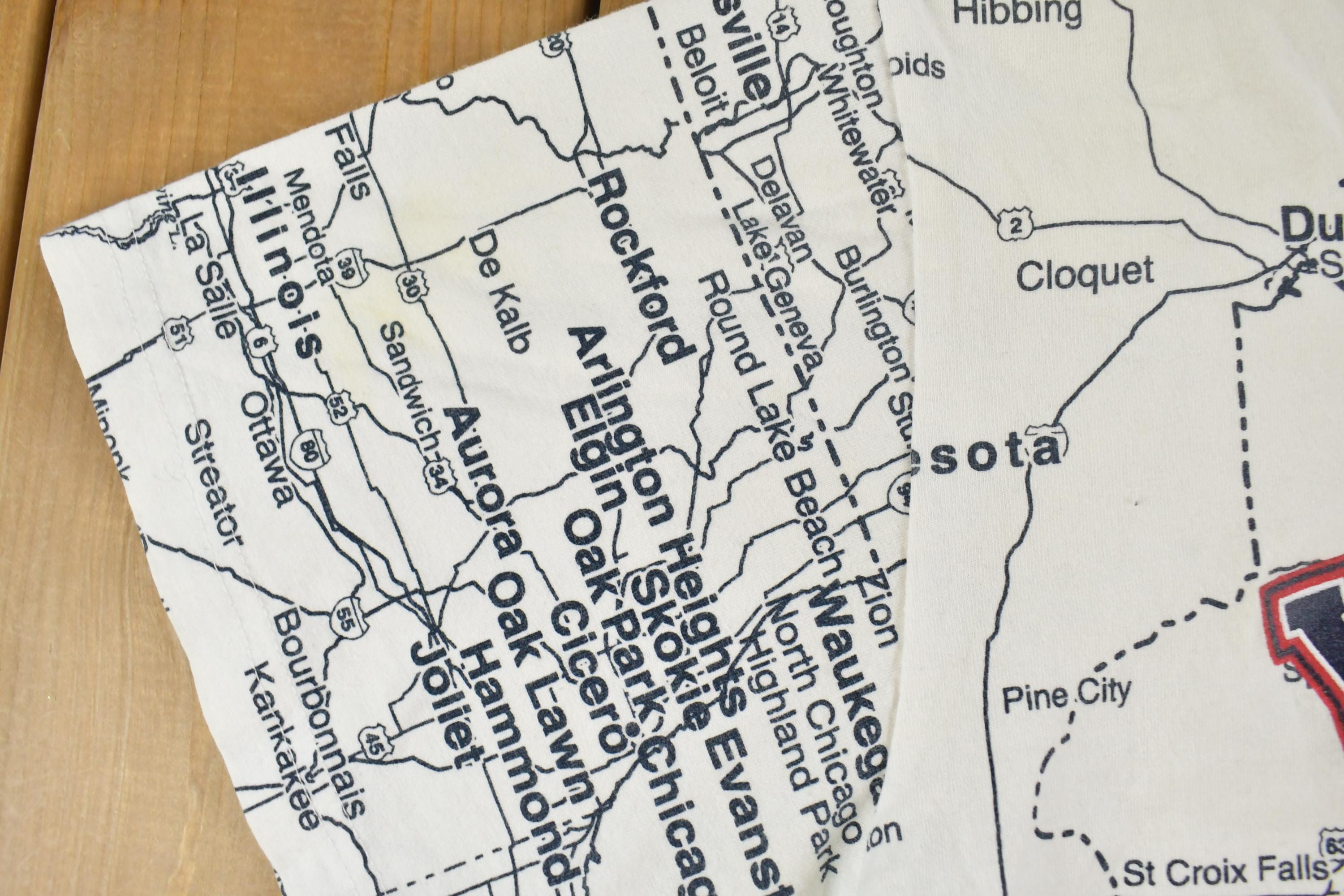 Vintage 1990s Wisconsin All Over Print Map Souvenir T-Shirt