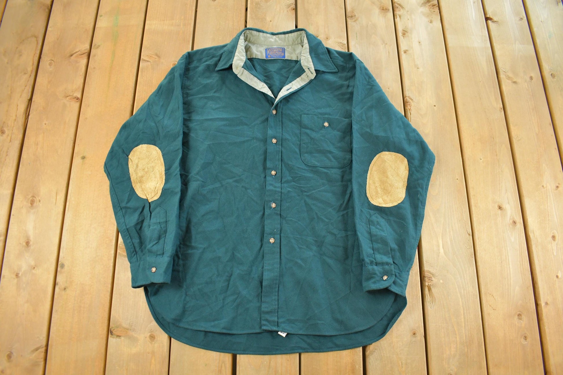 Vintage 1980s Pendleton Wool Flannel Button Up Shirt Men's XL / 80s Button Up / Vintage Pendleton / True Vintage / Outdoors / Elbow Patch