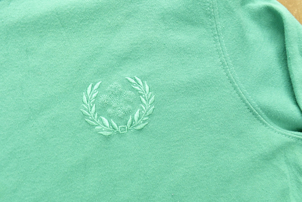 Vintage 1990's Crest Embroidered Crewneck Sweatshirt