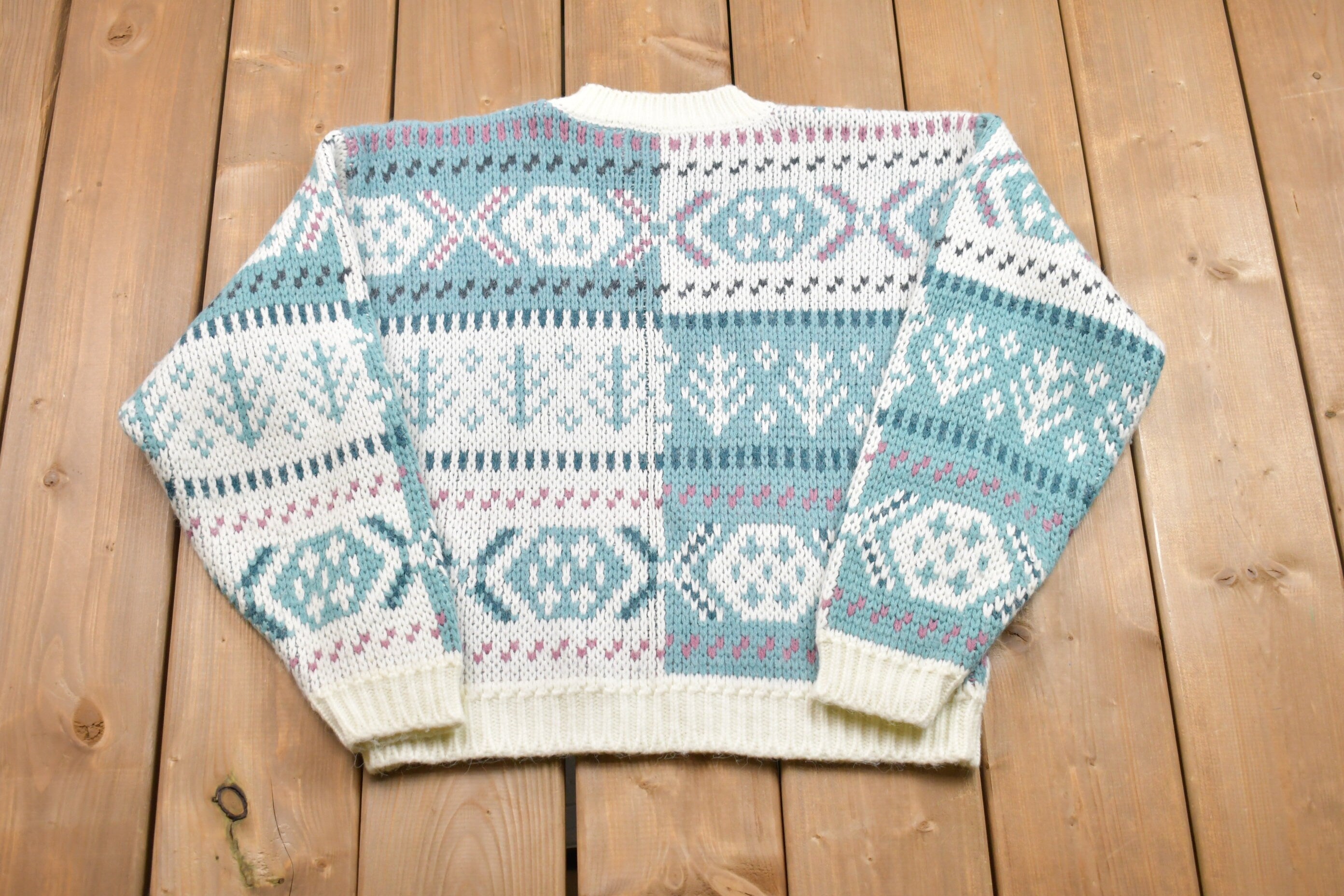 Vintage Paris Sport Club Winter Vibes Knitted Sweater
