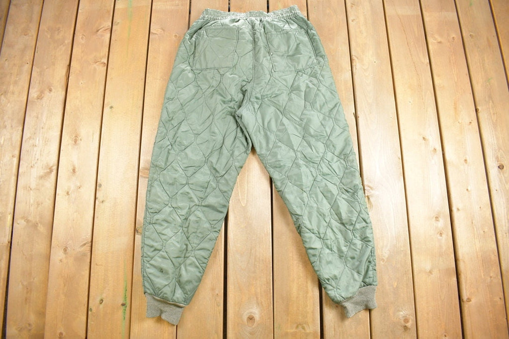 Vintage 1963 Military Liner Set