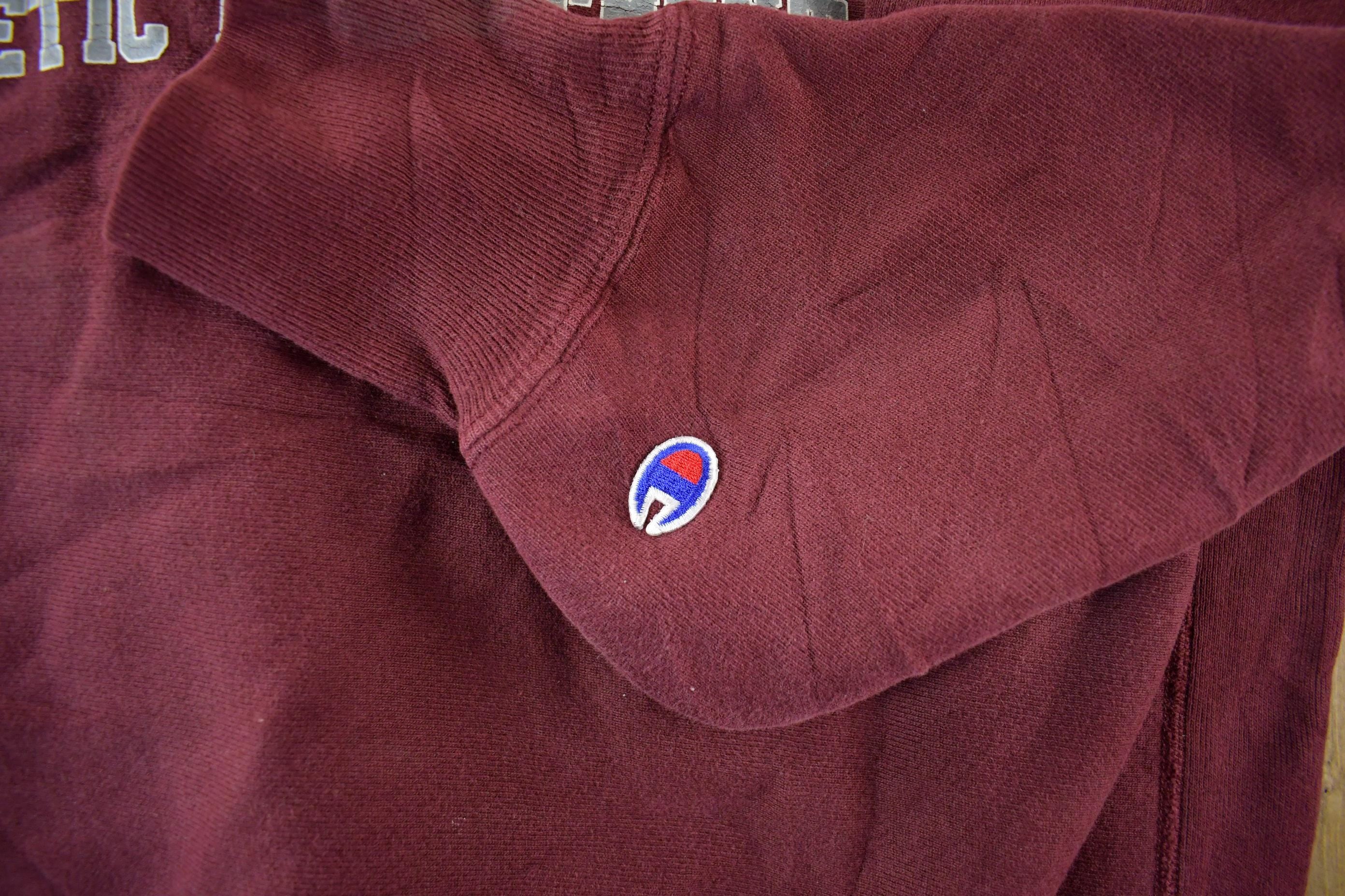 Vintage 1990s UW LA Crosse Champion Reverse Weave Crewneck Sweatshirt