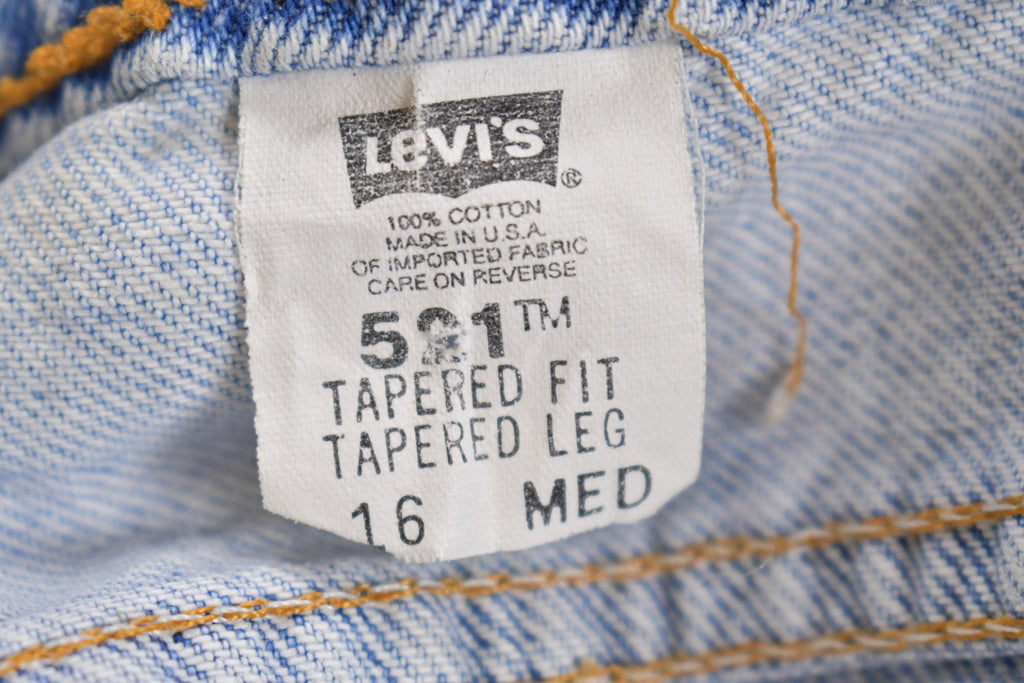 Vintage 1990s Levi's 521 Red Tab Denim Jeans Size 32 x 29.5