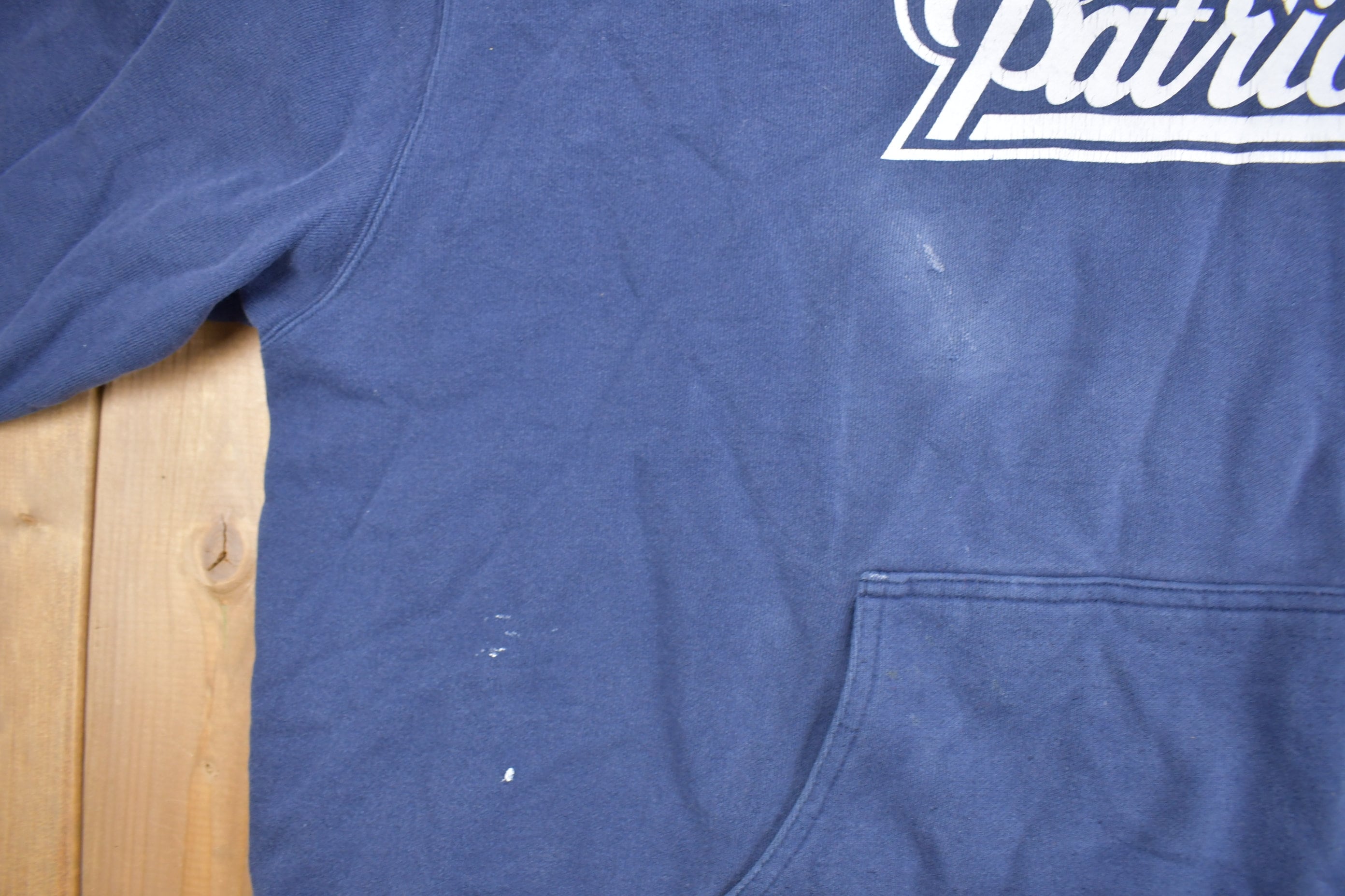 Vintage Y2K New England Patriots NFL Graphic Hoodie