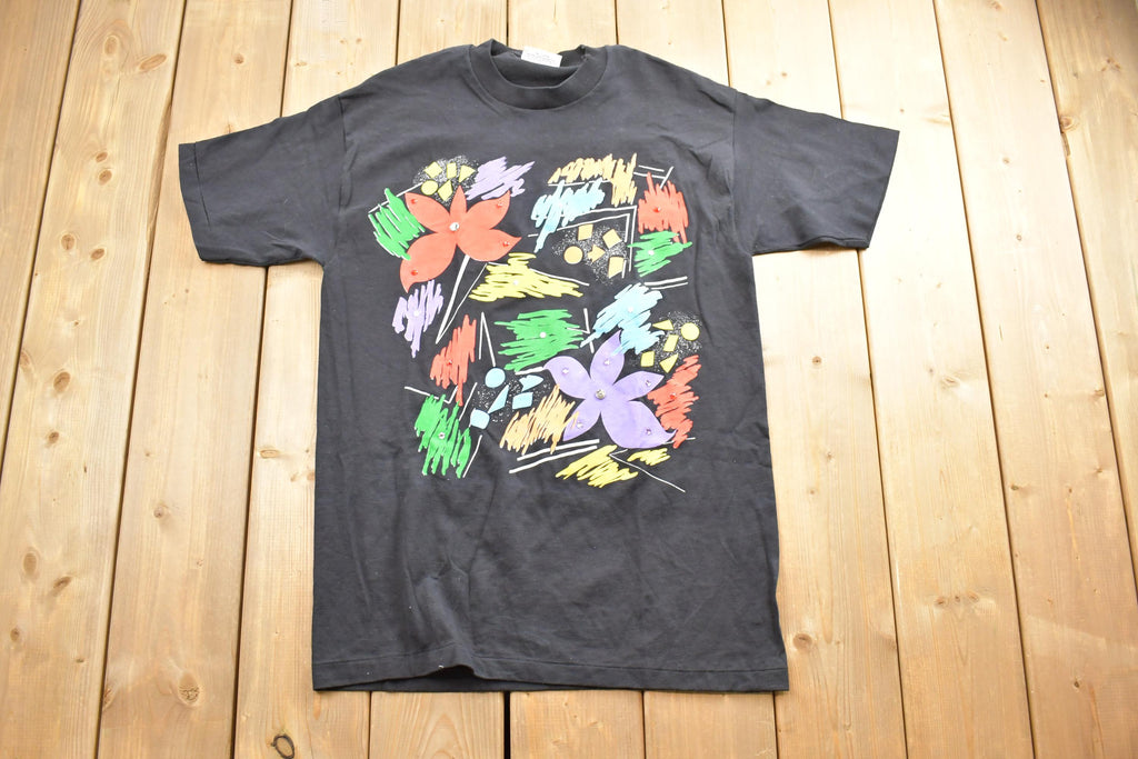 Vintage 1990s Palm Springs Yacht Club Flower Design Graphic T-Shirt