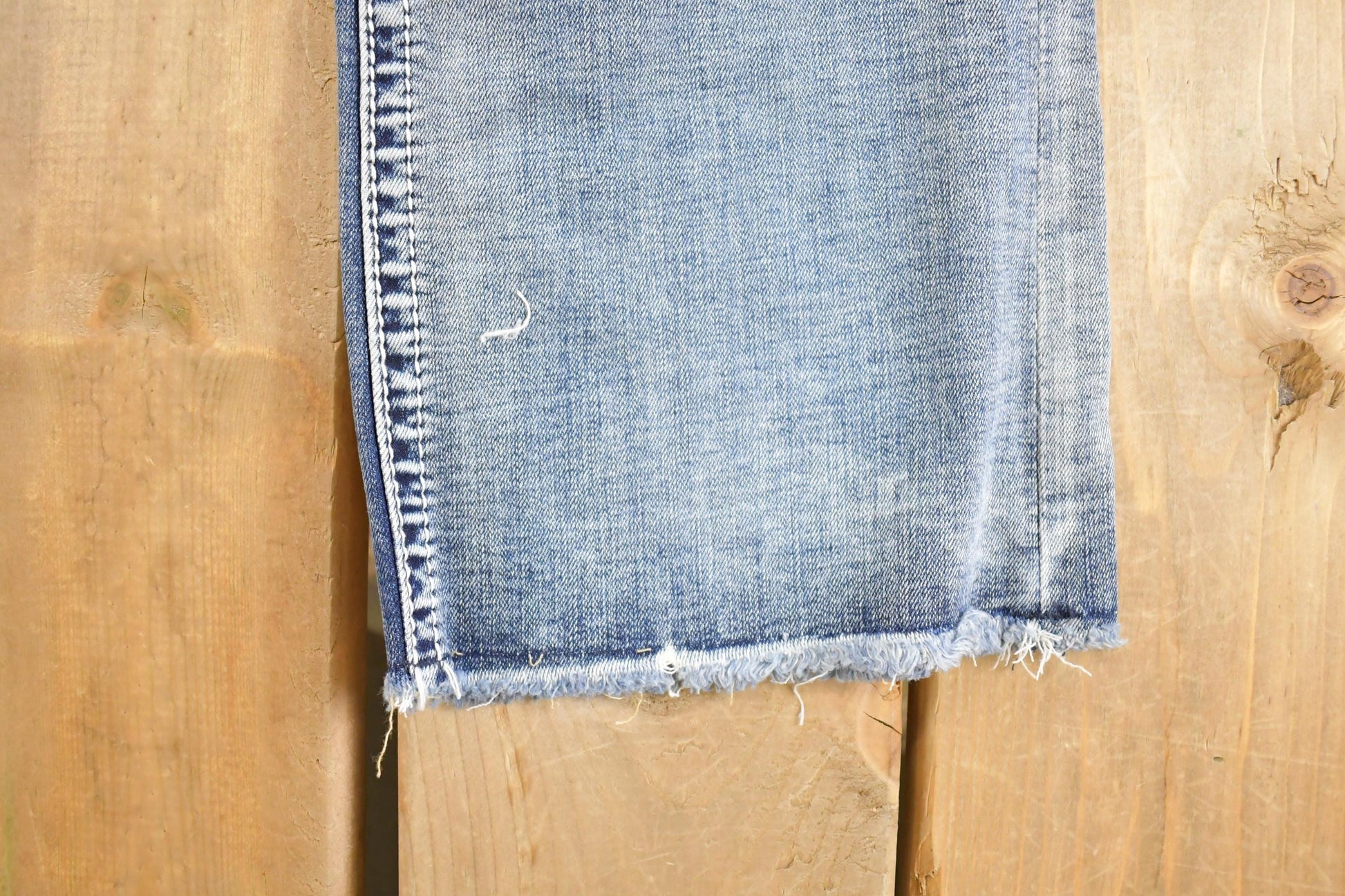 Vintage Deadstock Y2K Grace In LA Bedazzled Low Rise Jeans Women's Size 27 x 32