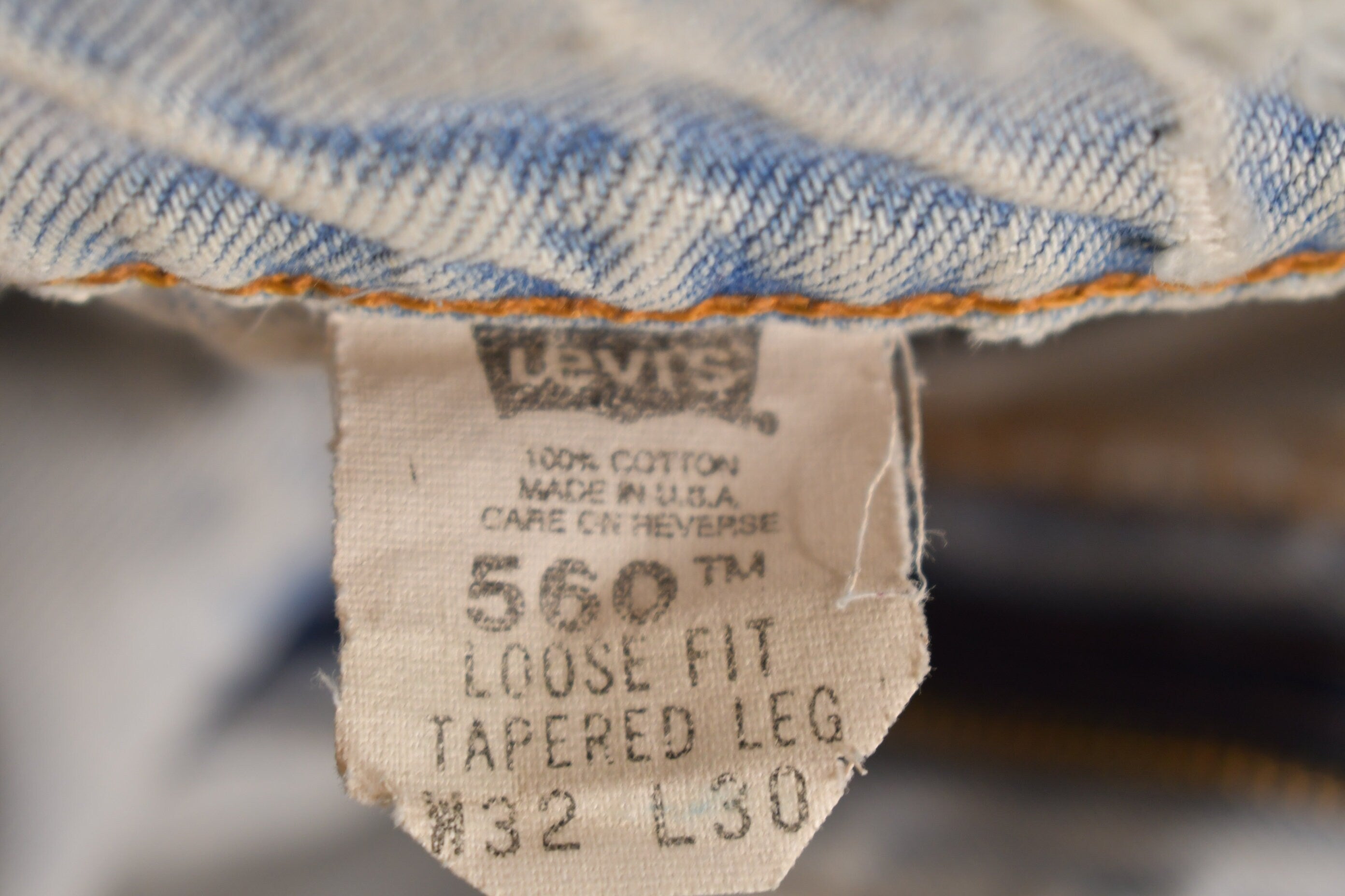 Vintage 1990s Levi's 560 Red Tab Jeans Size 30 x 29.5