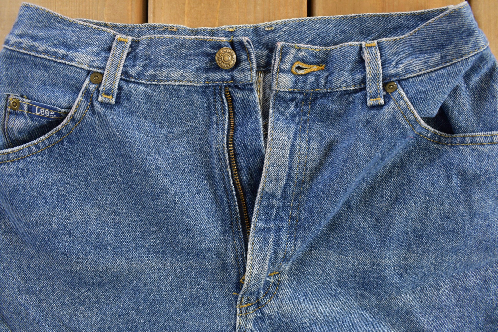 Vintage 1980s LEE Blue Jeans Size 30 x 27