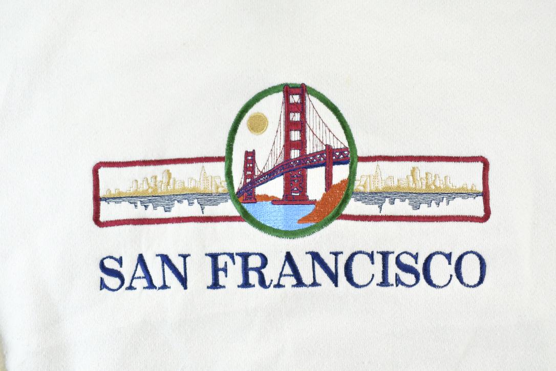Vintage 1990s San Francisco Golden Gate Bridge Crewneck Sweatshirt Made In USA