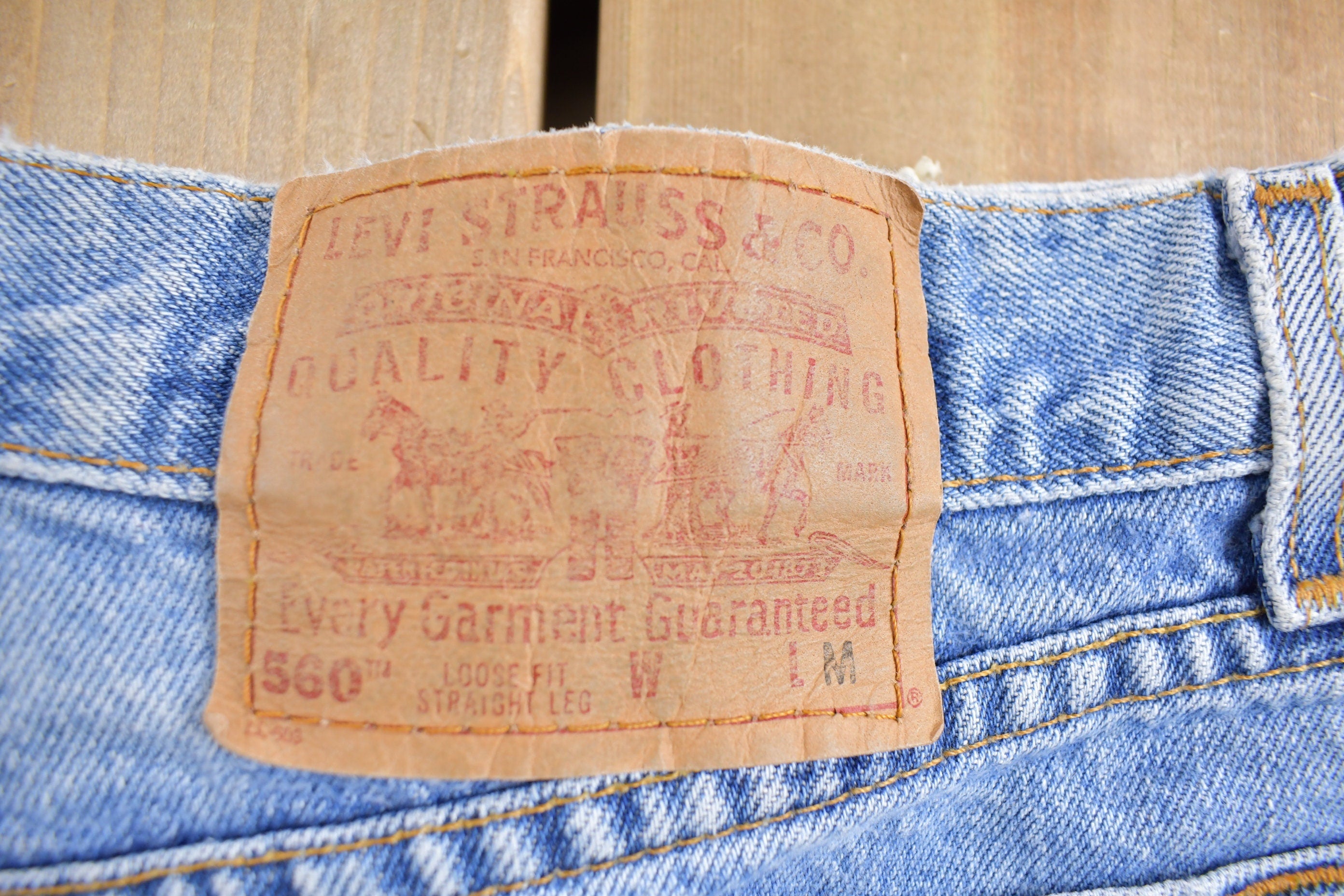 Vintage 1990s Levi's 560 Red Tab Jeans Size 30 x 32