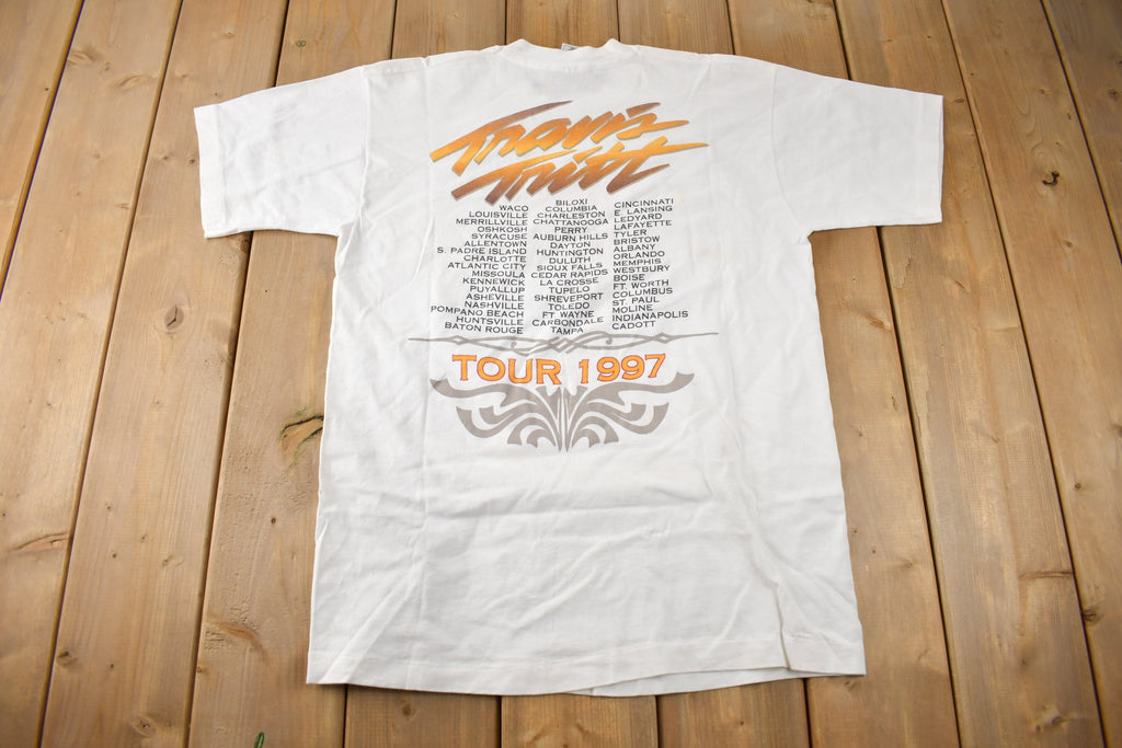 Vintage 1997 Travis Tritt Tour Graphic Country Music T-Shirt Size Large