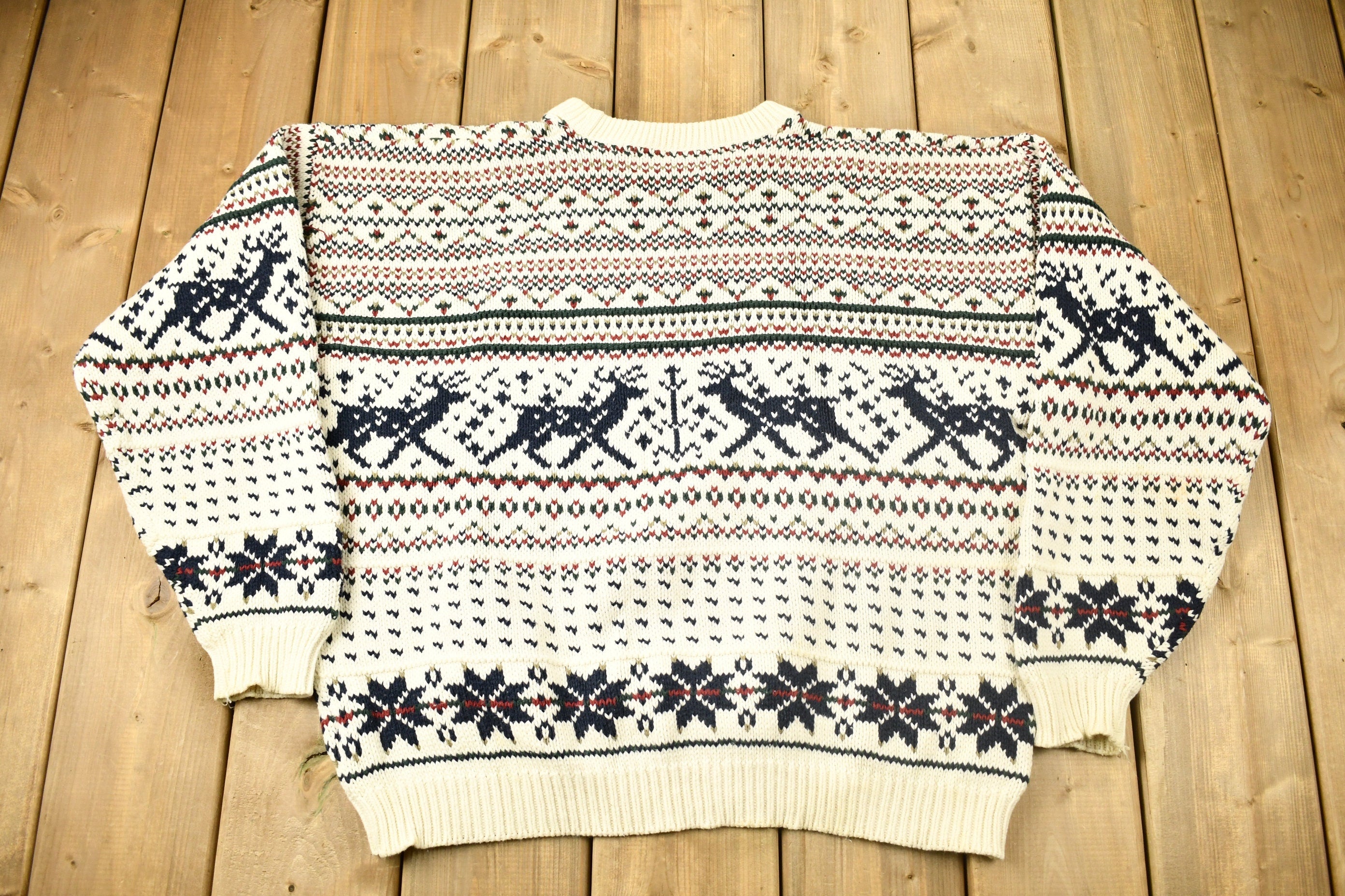 Vintage 1990s Landscape Reindeer Theme Knitted Crewneck Sweater