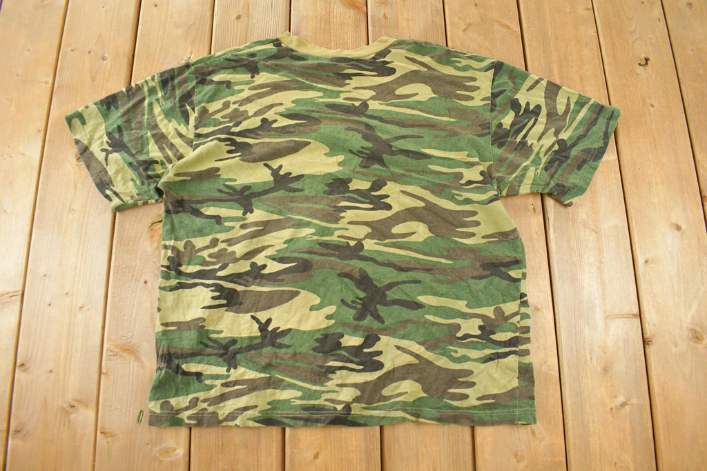 Vintage 1990s Distressed Woodland Camo T-Shirt Men's Large