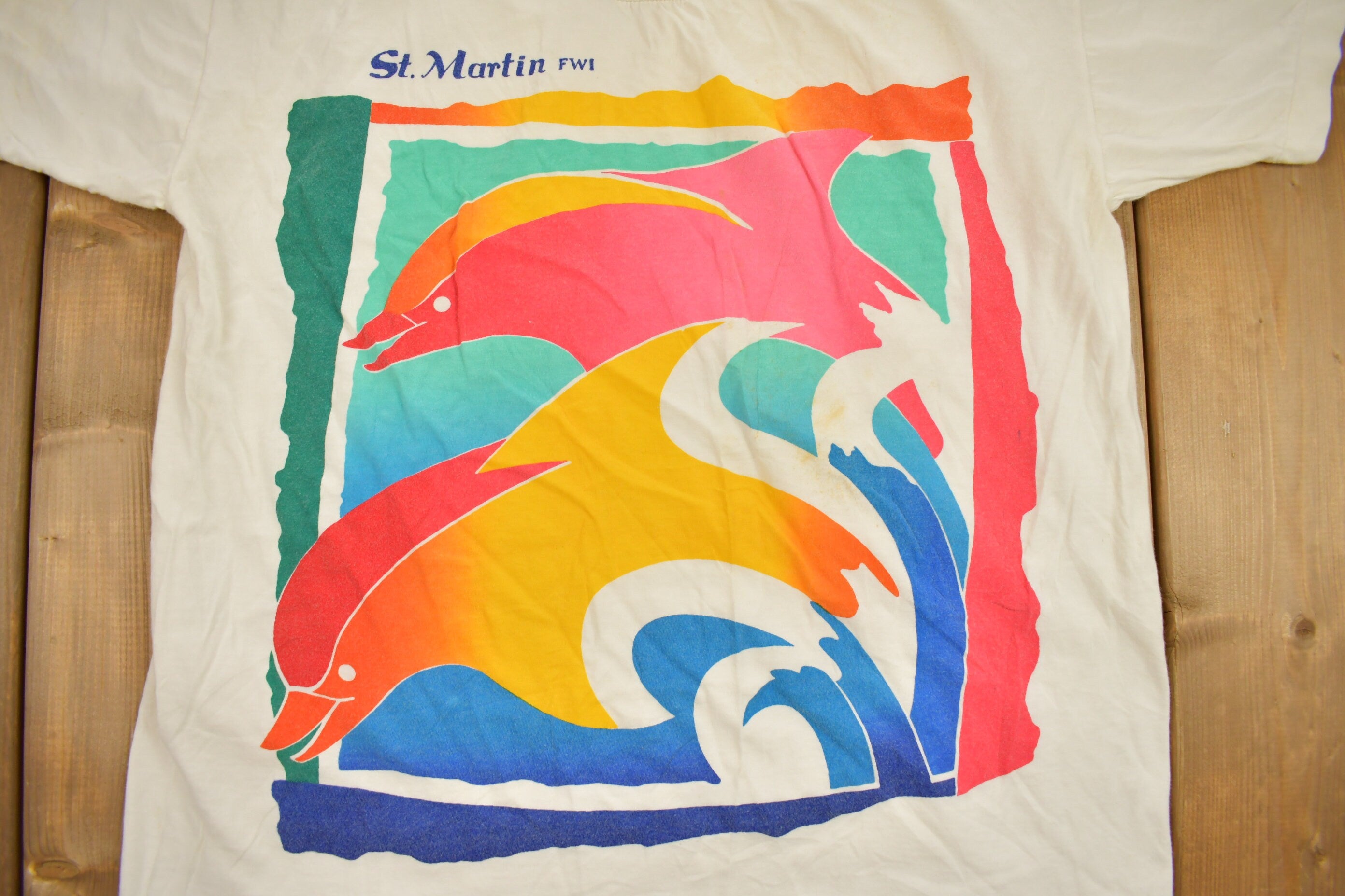 Vintage 1990s St Martin Dolphin Graphic Souvenir T Shirt