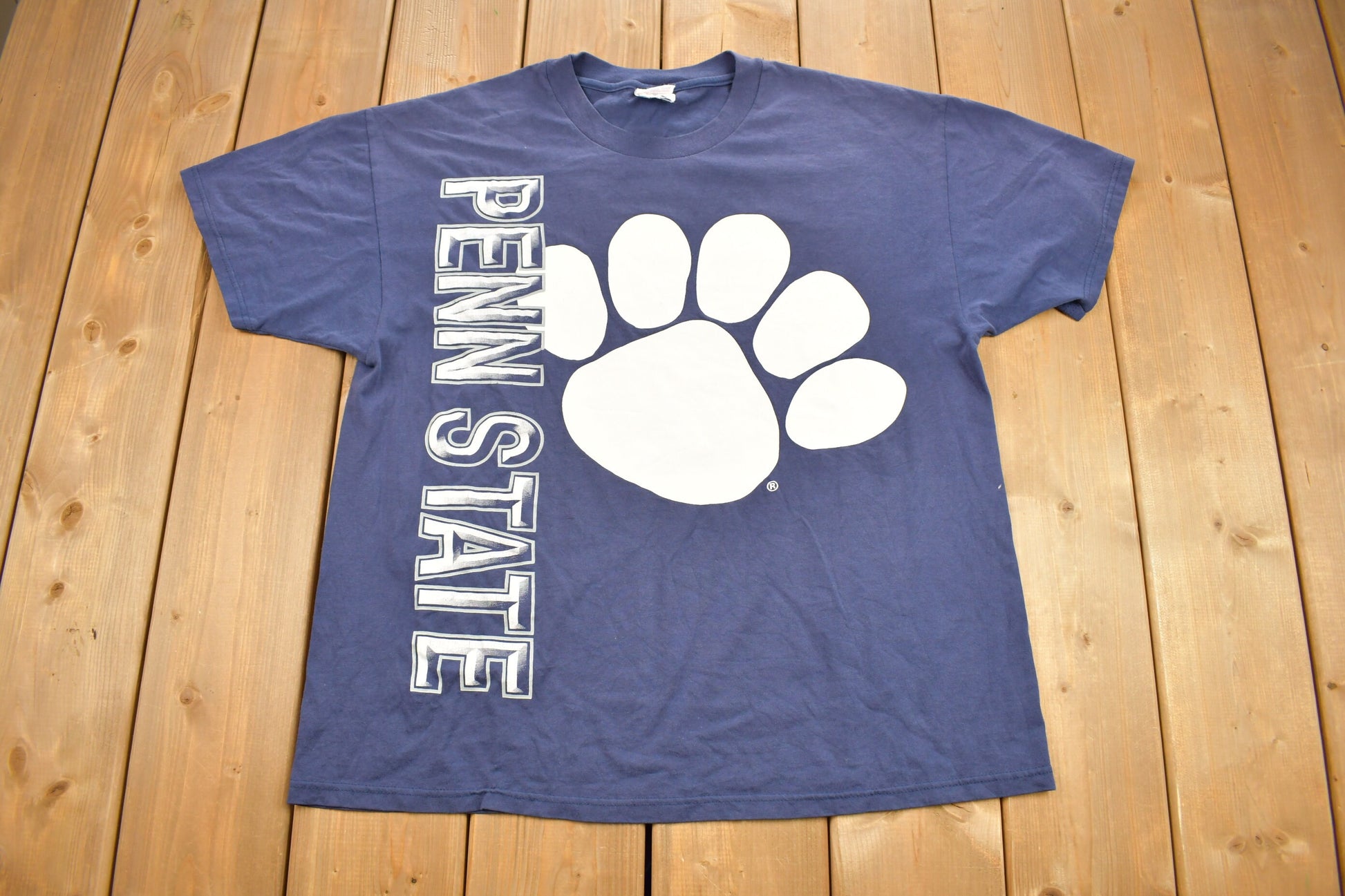 Vintage 1990s Penn State University Collegiate T-Shirt / NCAA Tee / Americana / Sportswear / Nittany Lions