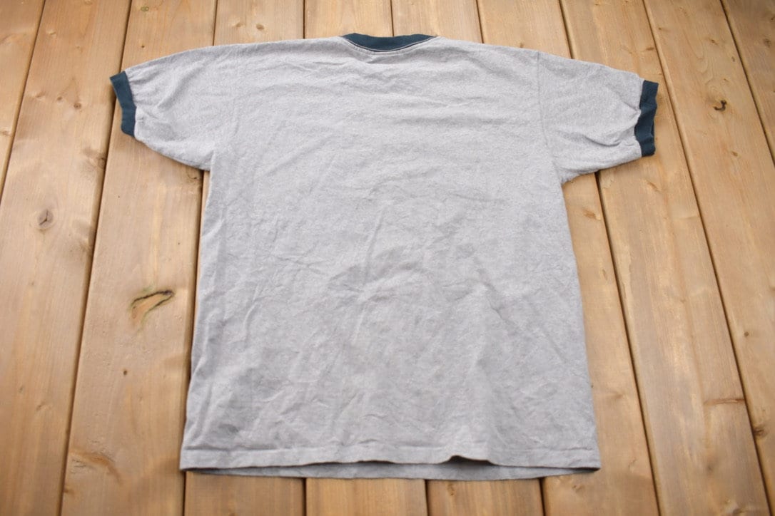 Vintage 2000s Walt Disney World Mickey Mouse Club Member T-Shirt