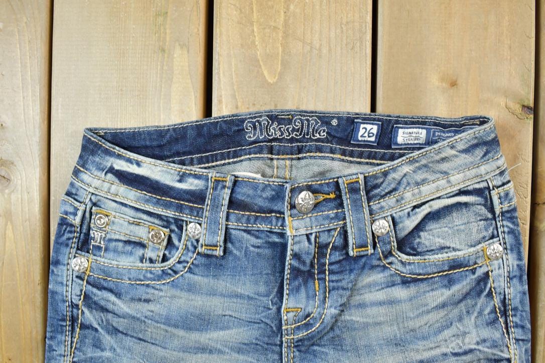 Vintage Y2K Miss Me Bedazzled Low Rise Jeans Size 26x31