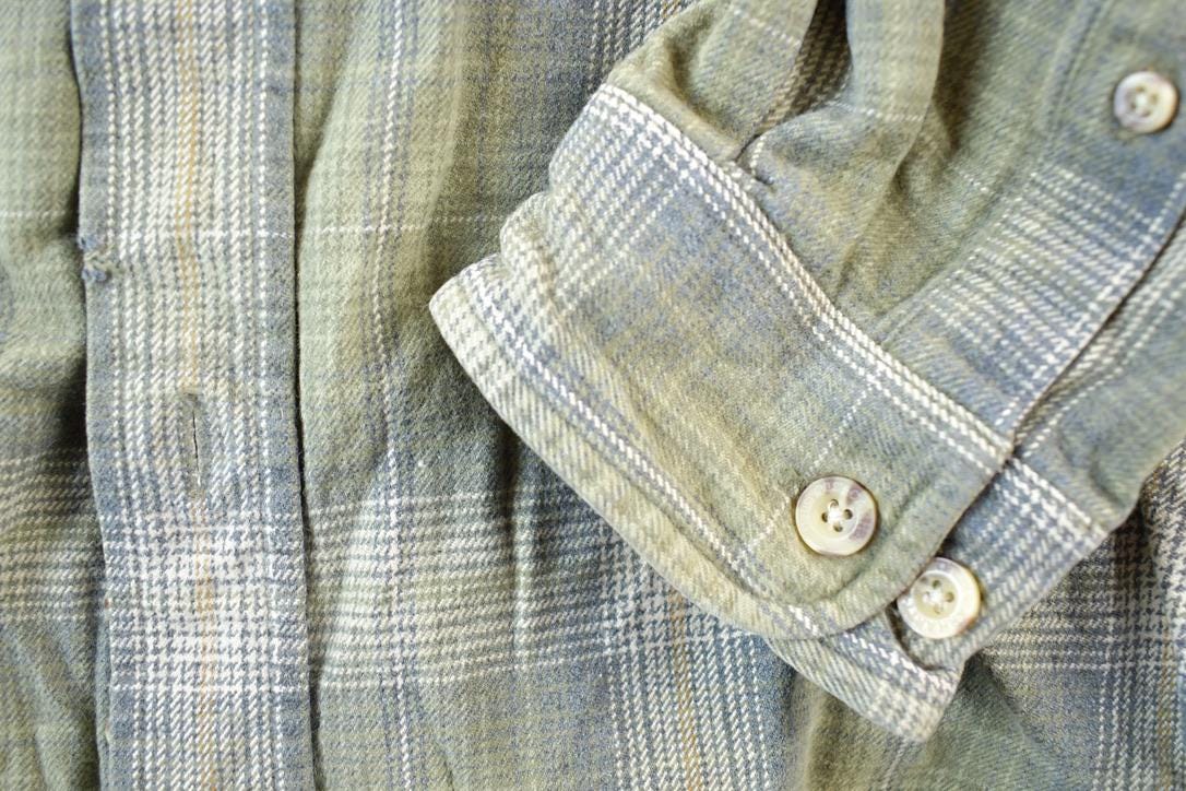 Vintage Y2K Carhartt Plaid Flannel Shirt - Heavyweight Workwear Medium