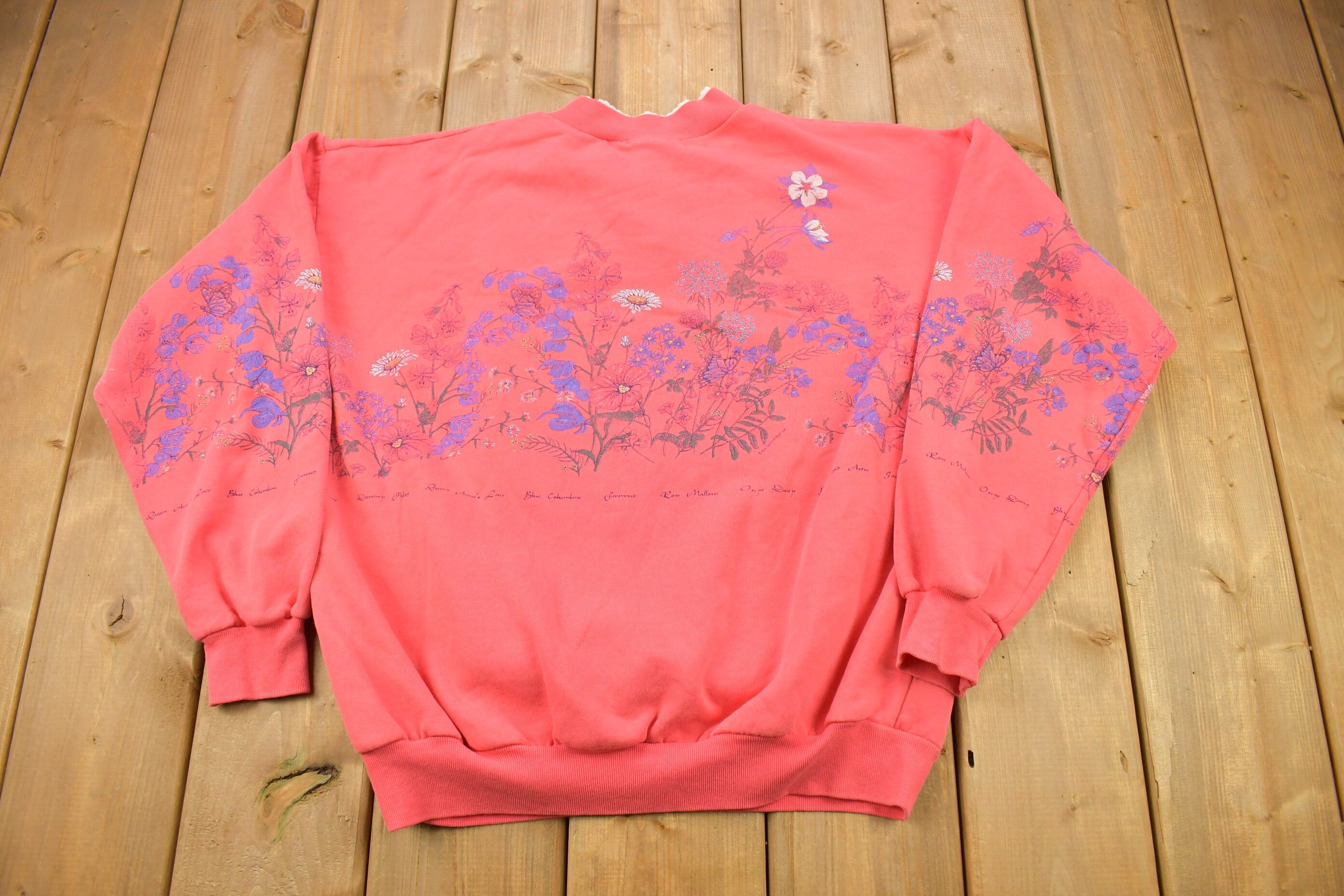 Vintage 1990s Cute Flower Theme All Over Print Crewneck Sweater