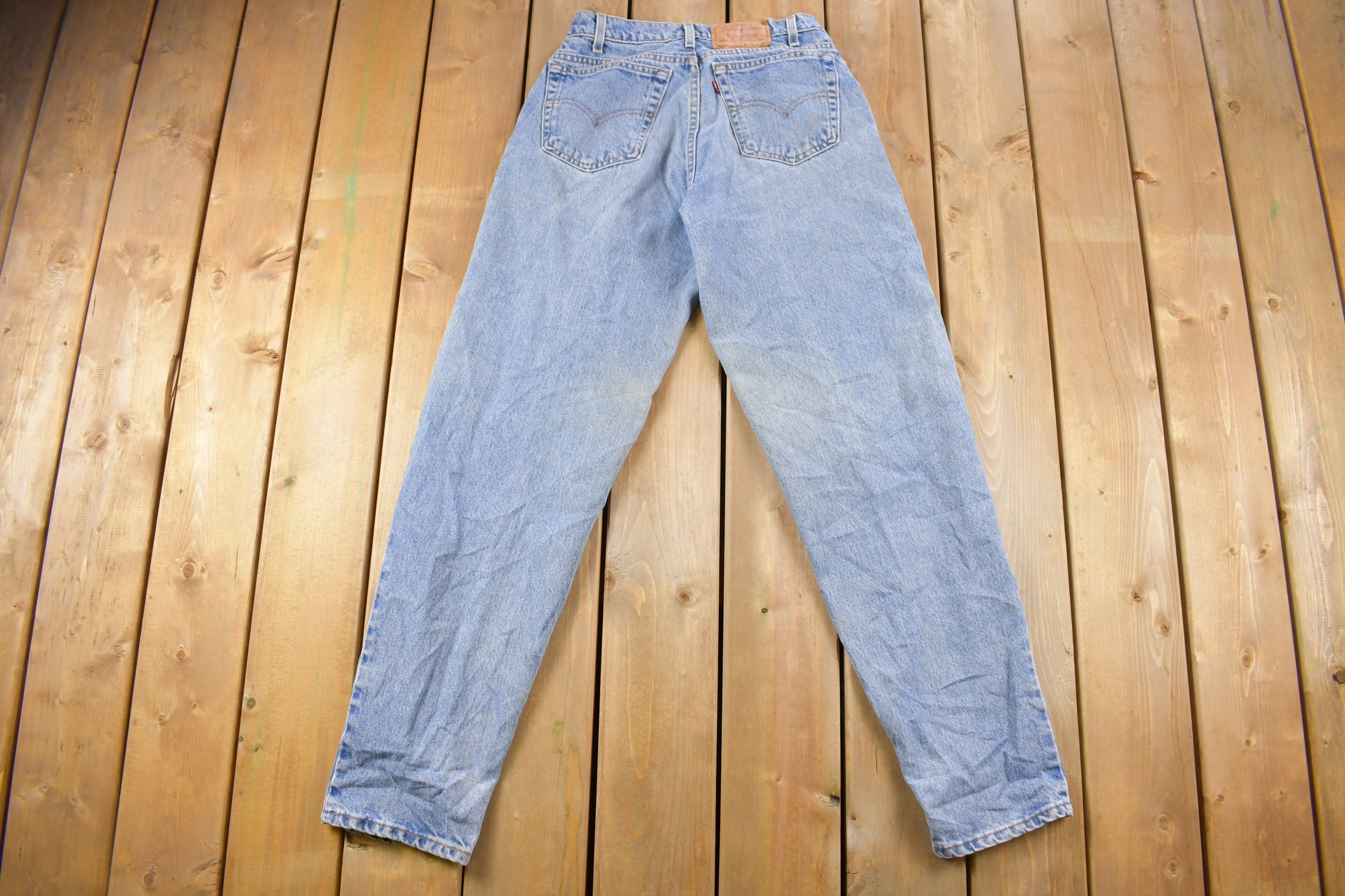 Vintage 1990s Levi's 550 Red Tab Denim Jeans Size 28 x 33
