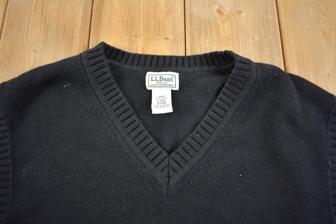Vintage 1990s L.L. Bean Men's V Neck Knit Cardigan Sweater