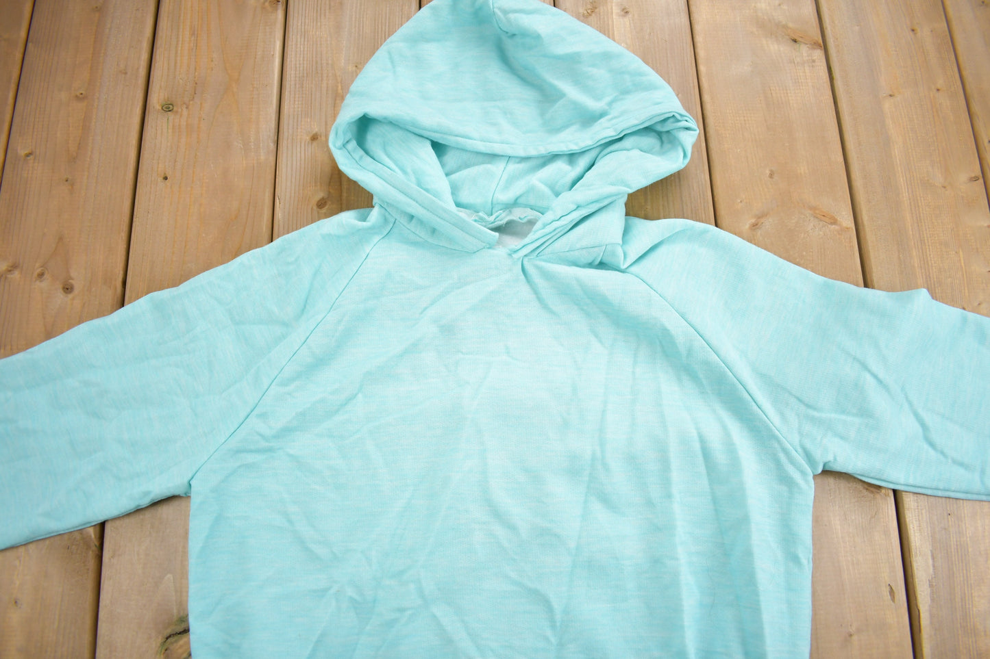 Vintage 1980s Blank Blue Raglan Hoodie / 80s Blank Hoodie / Vintage Sweater / Made In USA