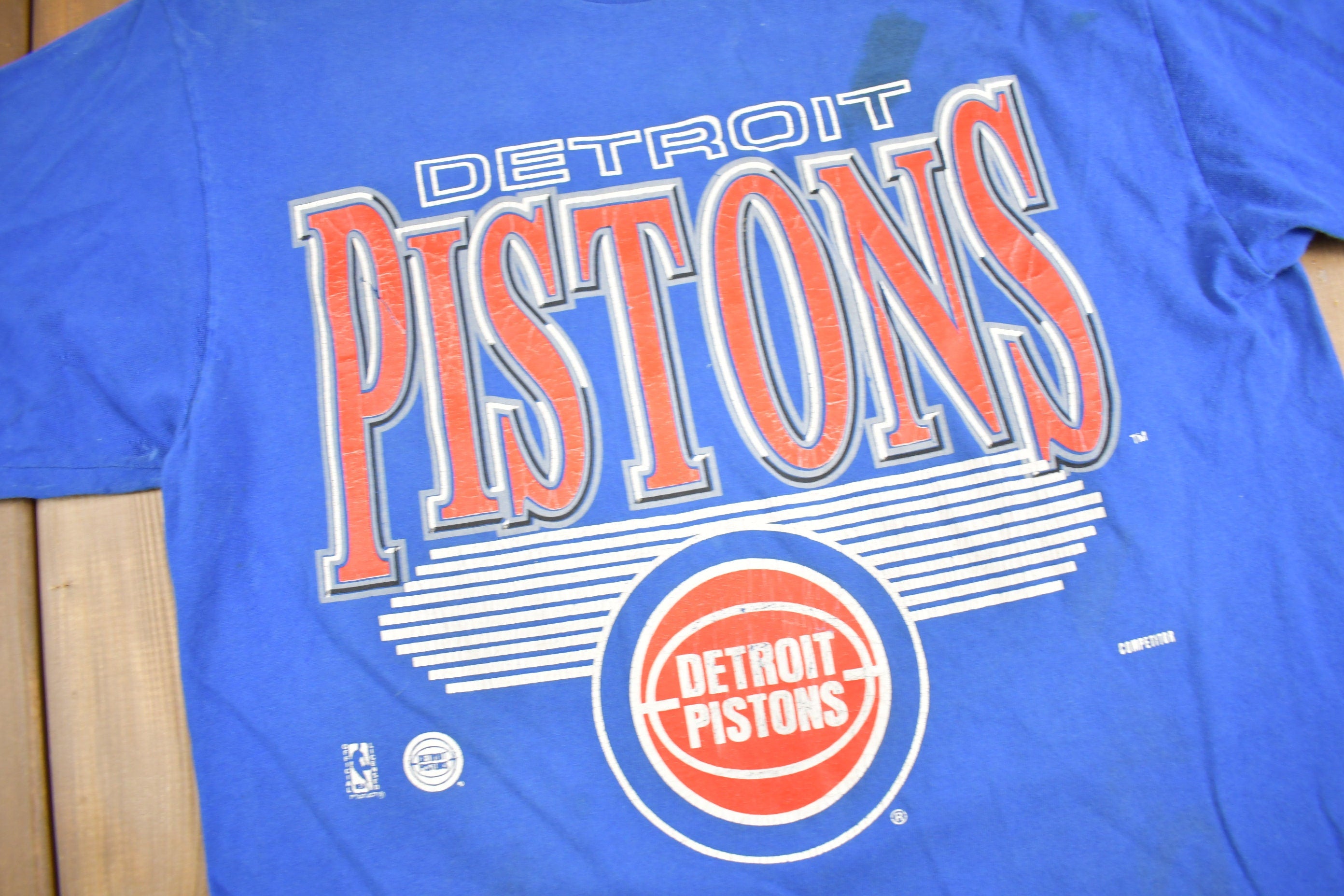 Vintage 1990s Detroit Pistons NBA Graphic T-Shirt