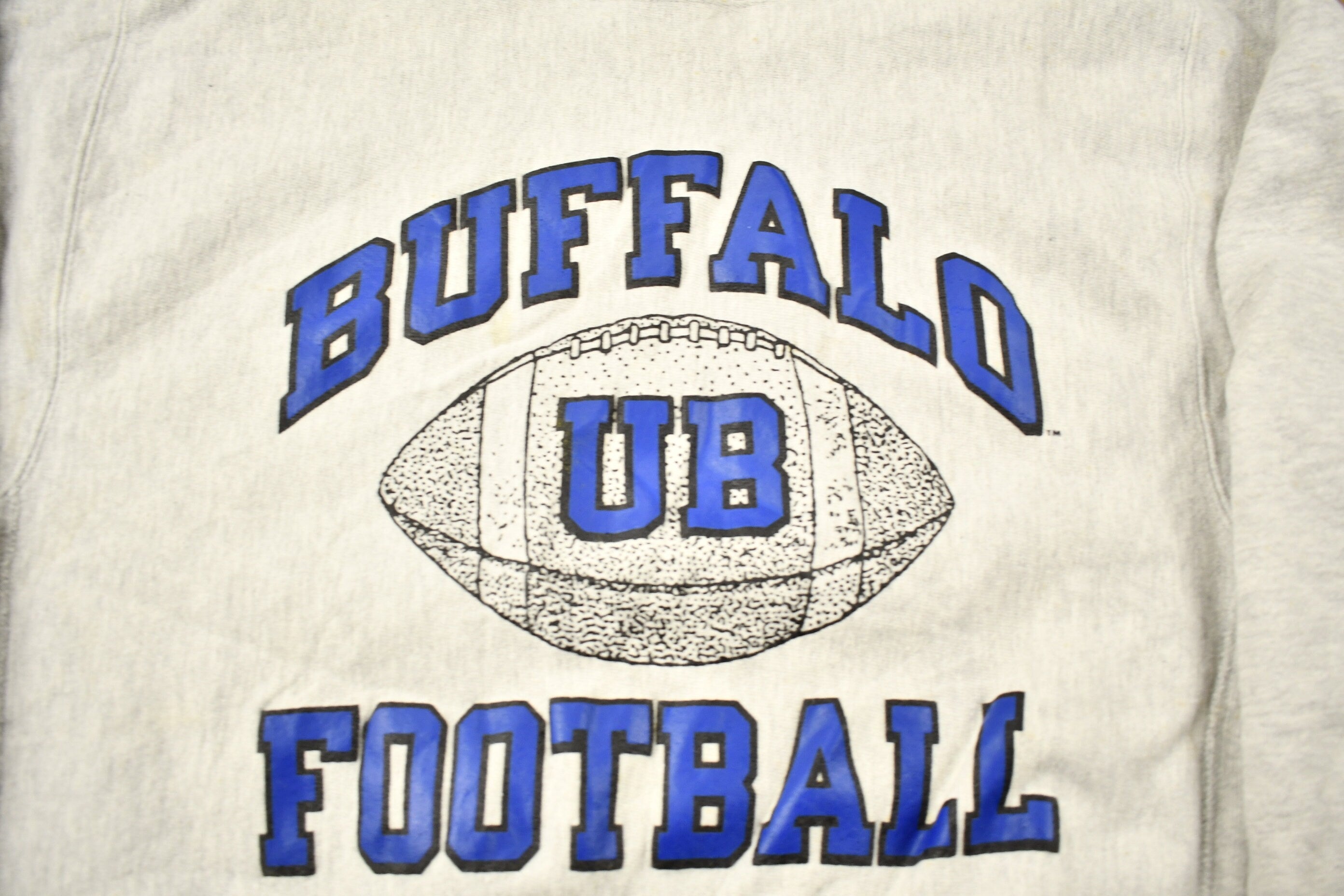 Vintage 1990s University of Buffalo Bulls Champion Reverse Weave Collegiate Crewneck