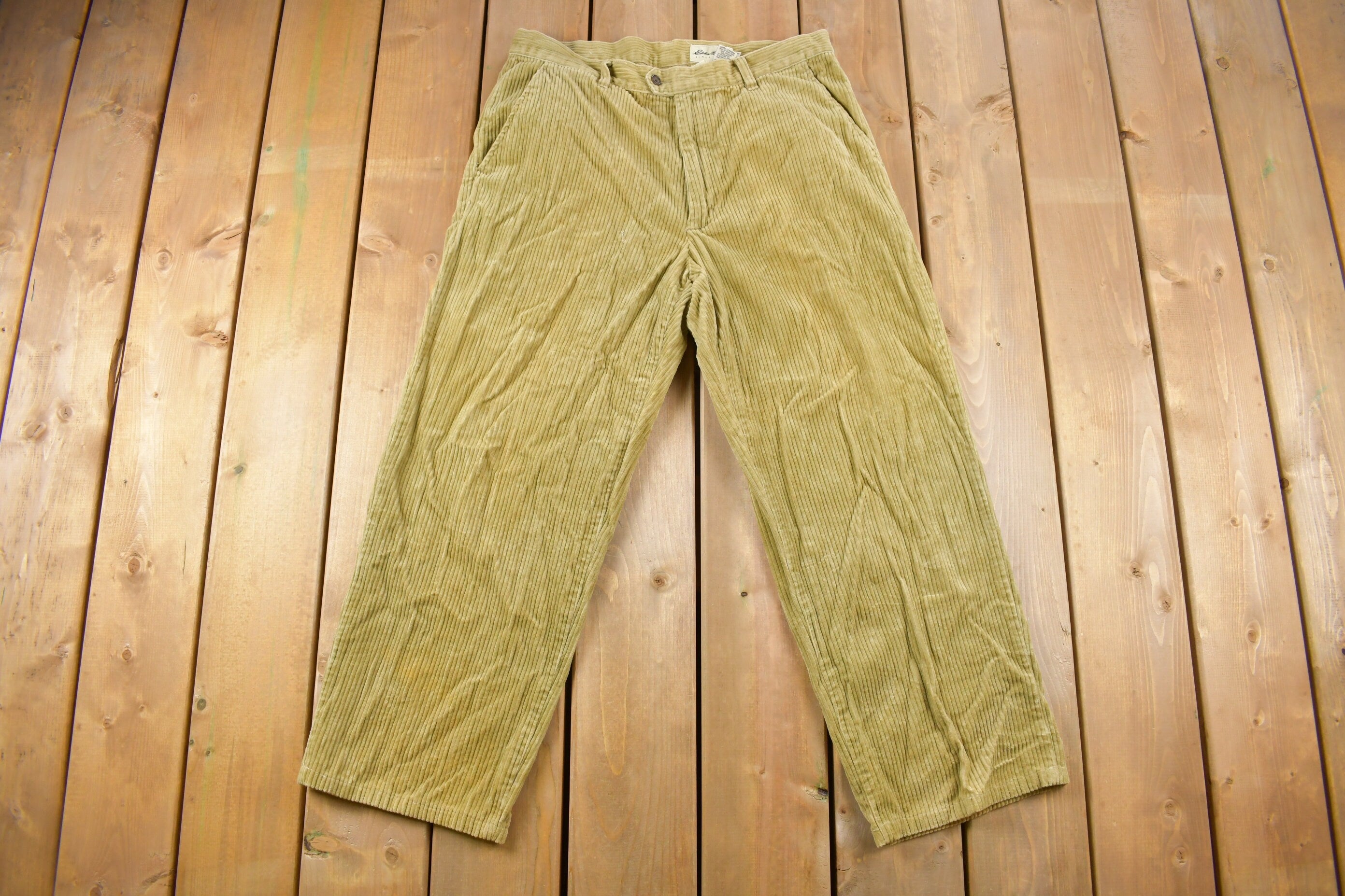 Vintage 1990's Eddie Bauer Simple Corduroy Size 34 x 27