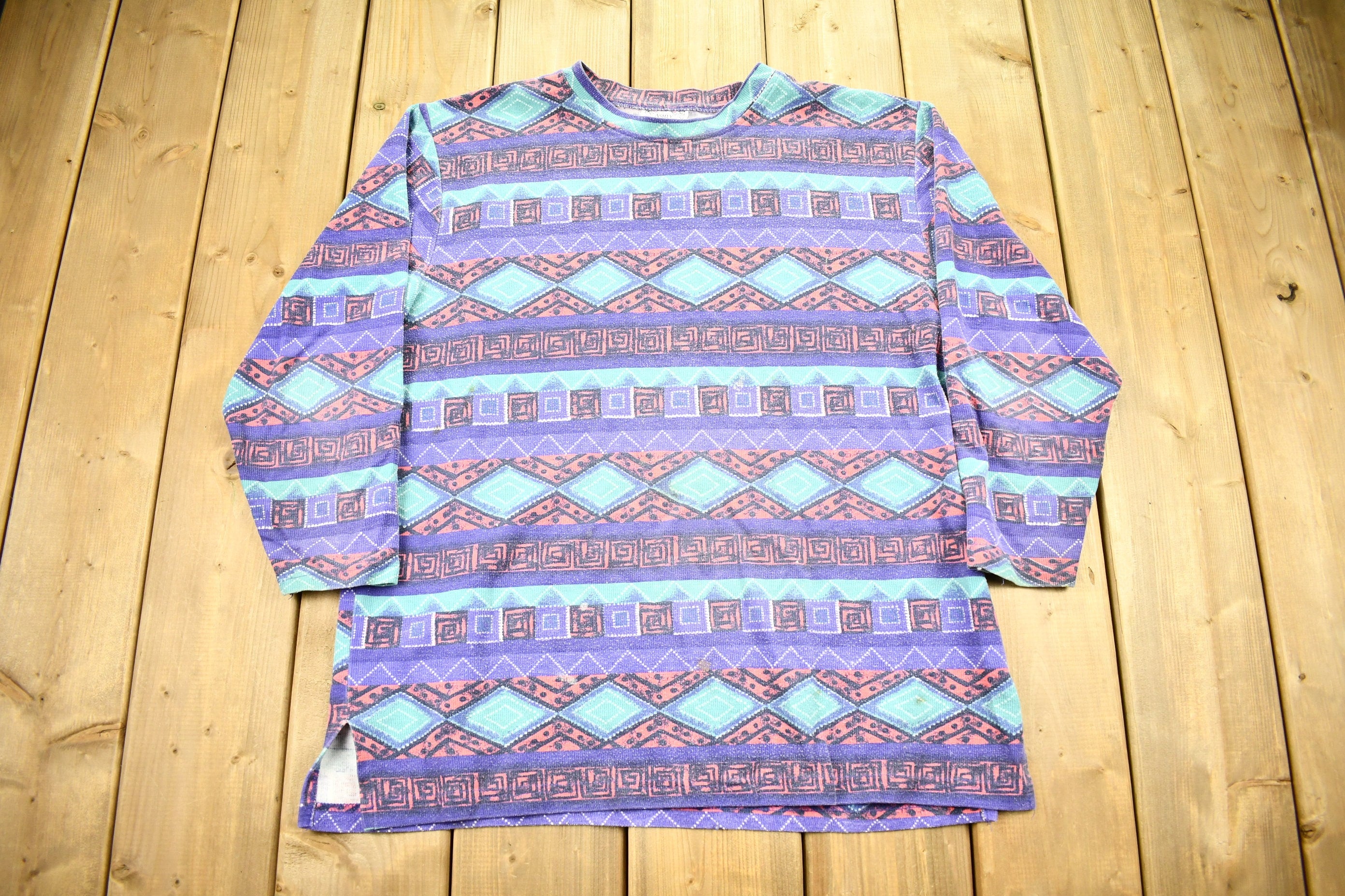 Vintage 1990s Aztec Graphic All Over Print Crewneck Sweatshirt