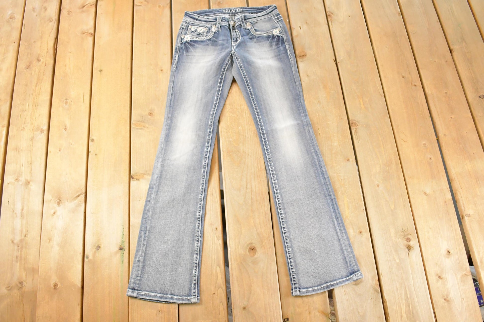 Vintage Deadstock Y2K Grace In LA Bedazzled Bootcut Low Rise Jeans Women's Size 26 x 32