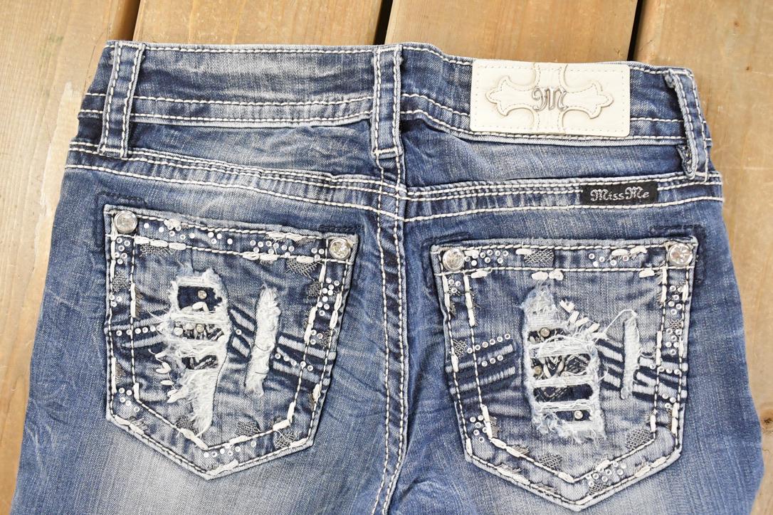 Vintage Deadstock Y2K Miss Me Bedazzled Low Rise Jeans Women's Size 26x27