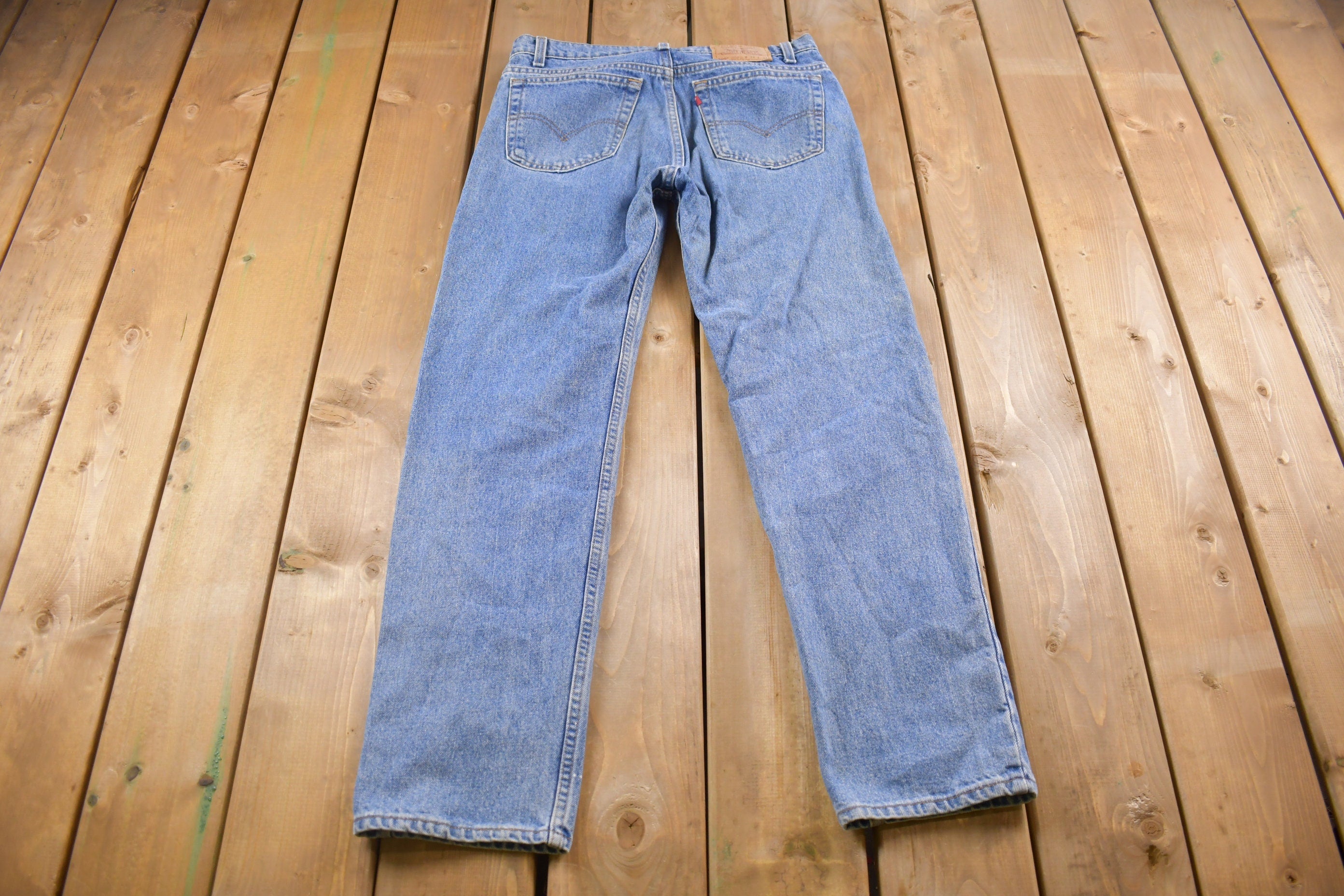 Vintage 1990s Levi's 505 Red Tab Jeans Size 32 x 31