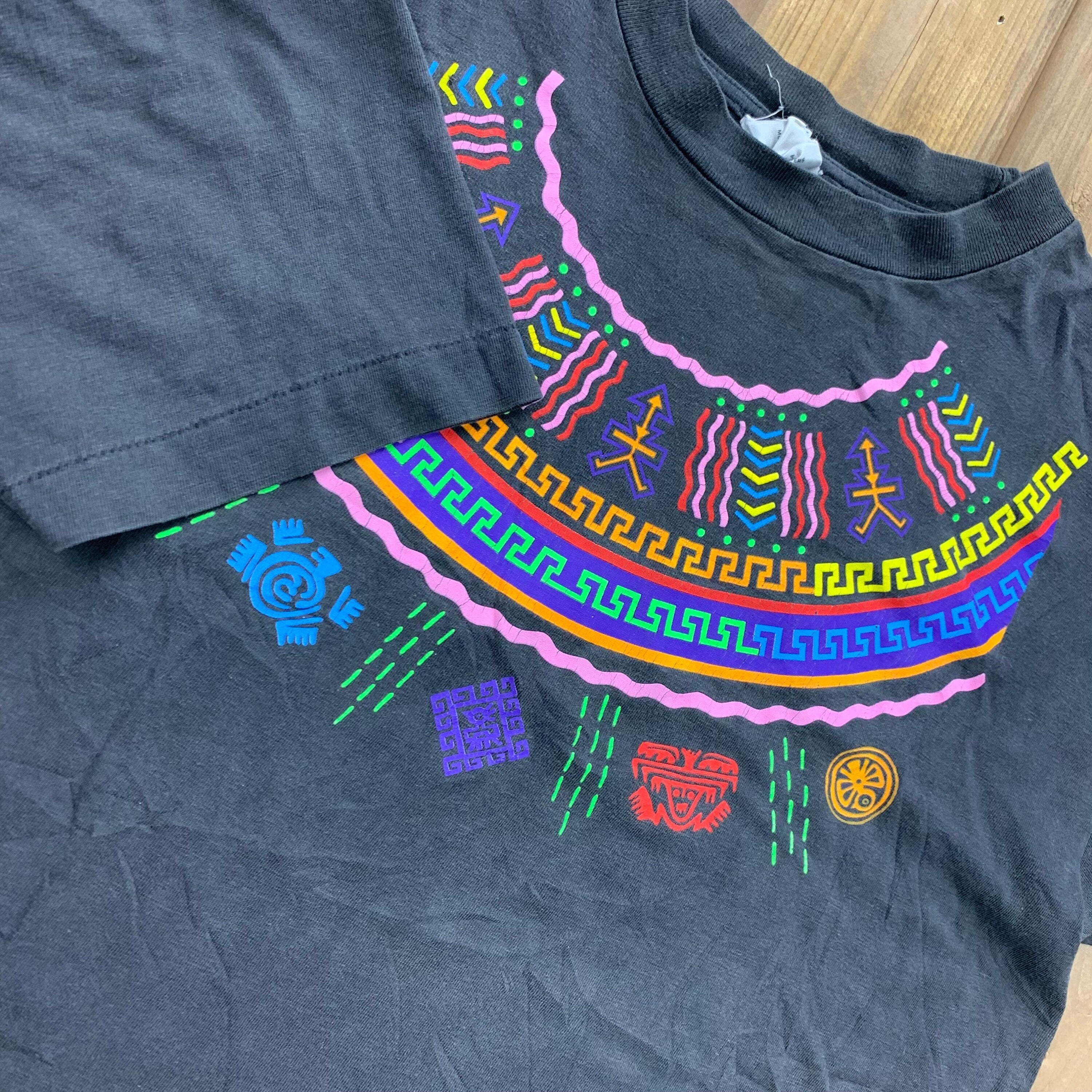 Vintage 90's Aztec Graphic T-Shirt