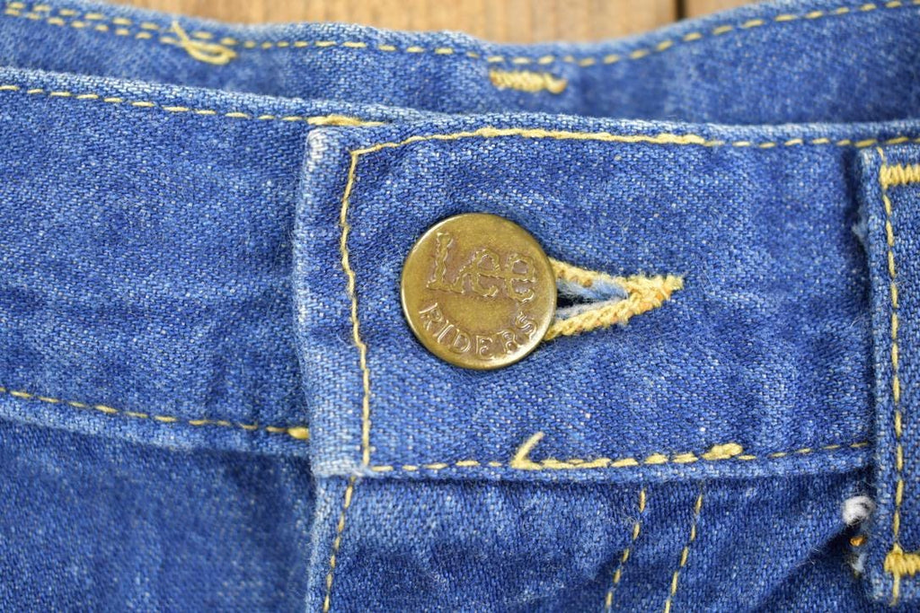 Vintage 1990s Lee Jean Skirt Size 11 / True Vintage / Vintage Skirt / Retro Style