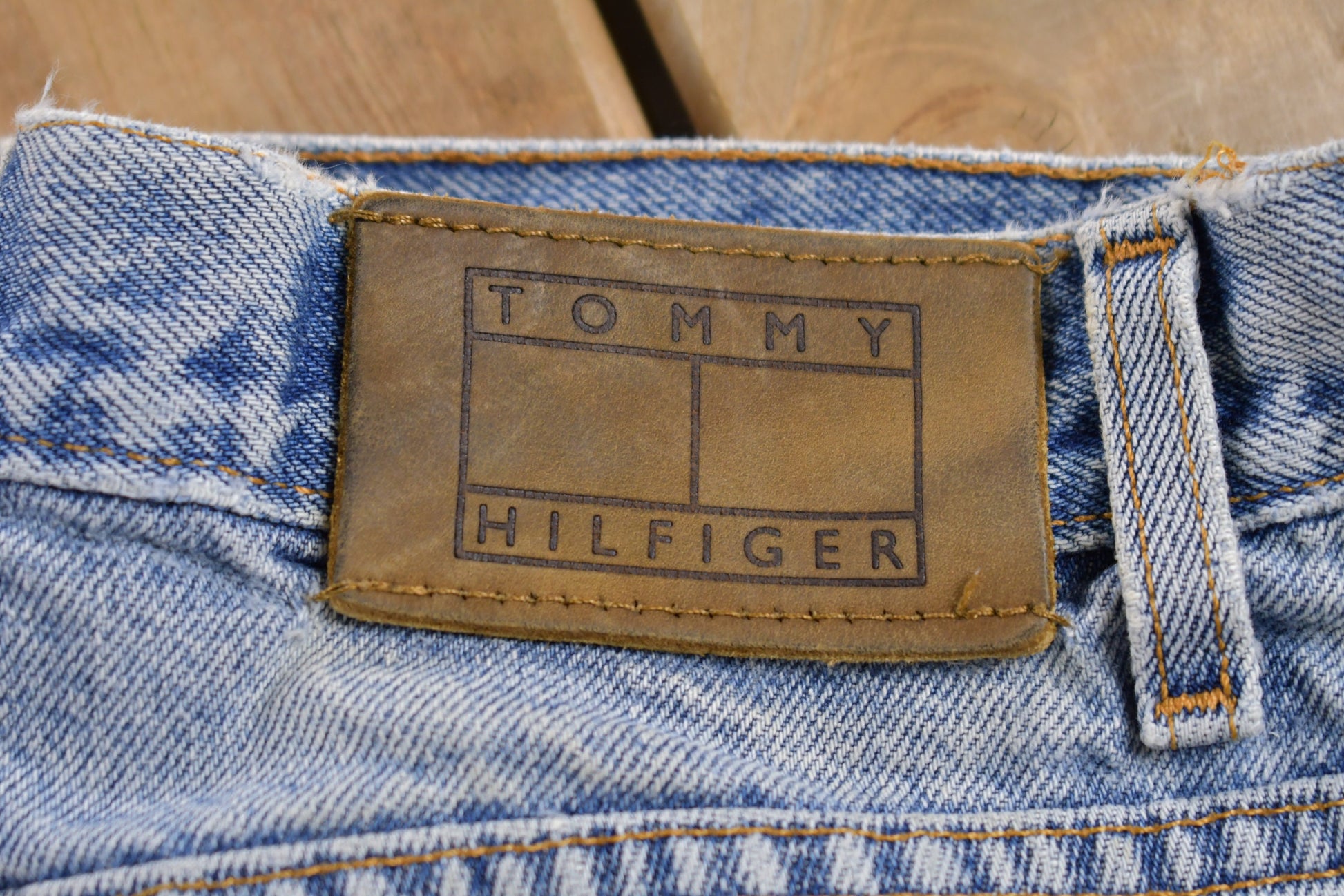 Vintage 1990's Tommy Hilfiger Jeans 32 x 32